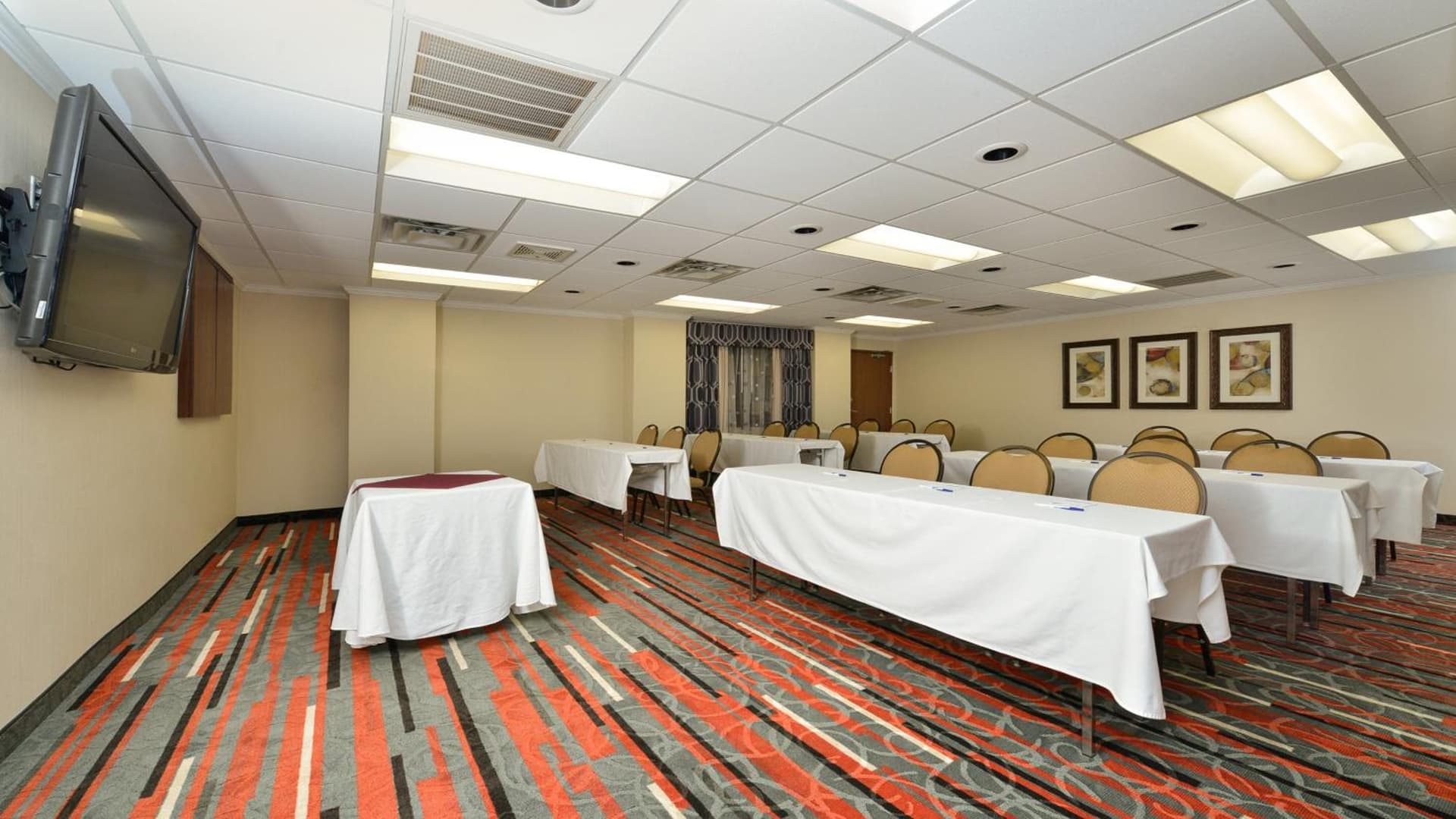 Holiday Inn Express Boston-Milford by IHG gallery photo in Milford — image 14