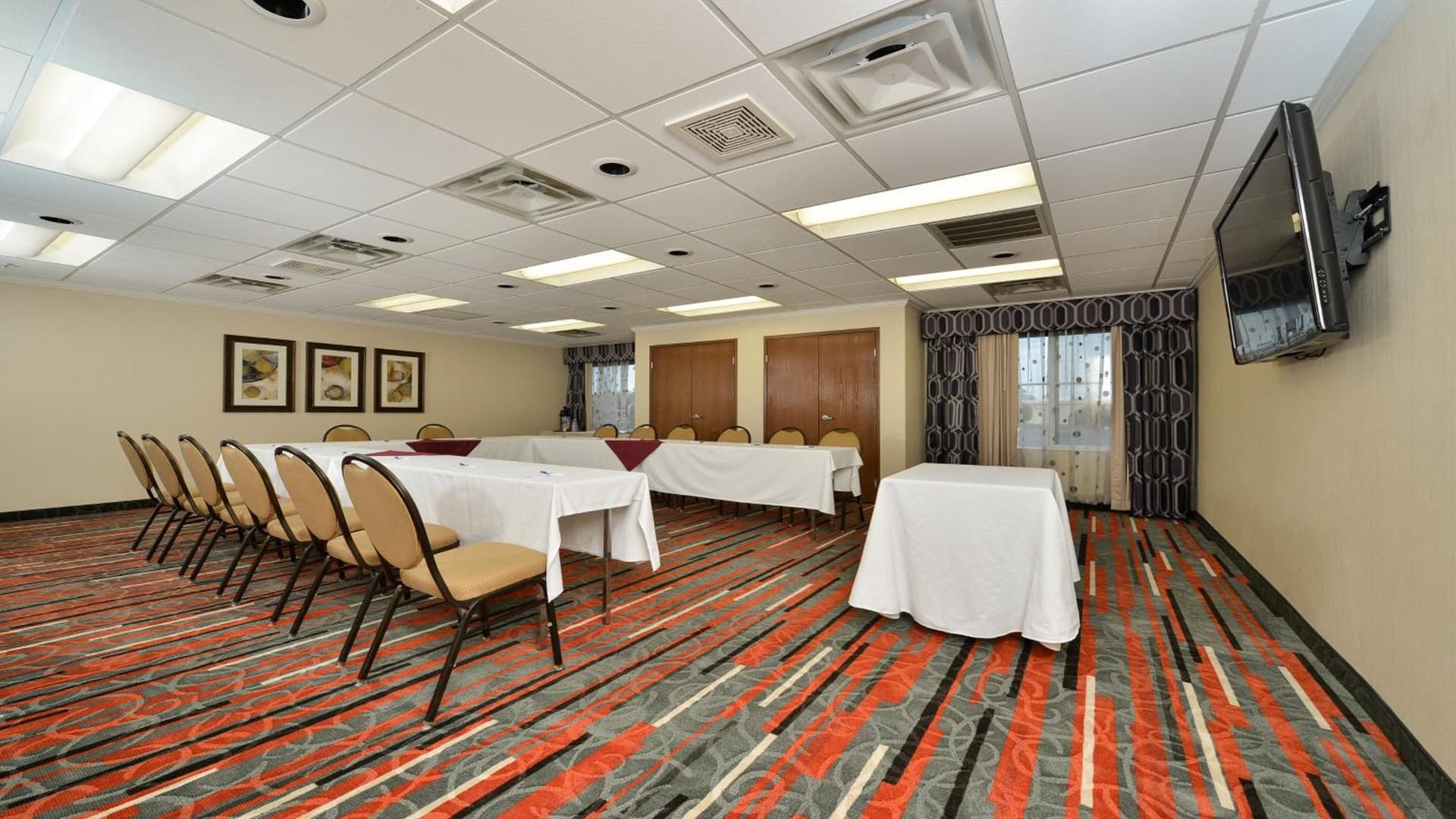Holiday Inn Express Boston-Milford by IHG gallery photo in Milford — image 69