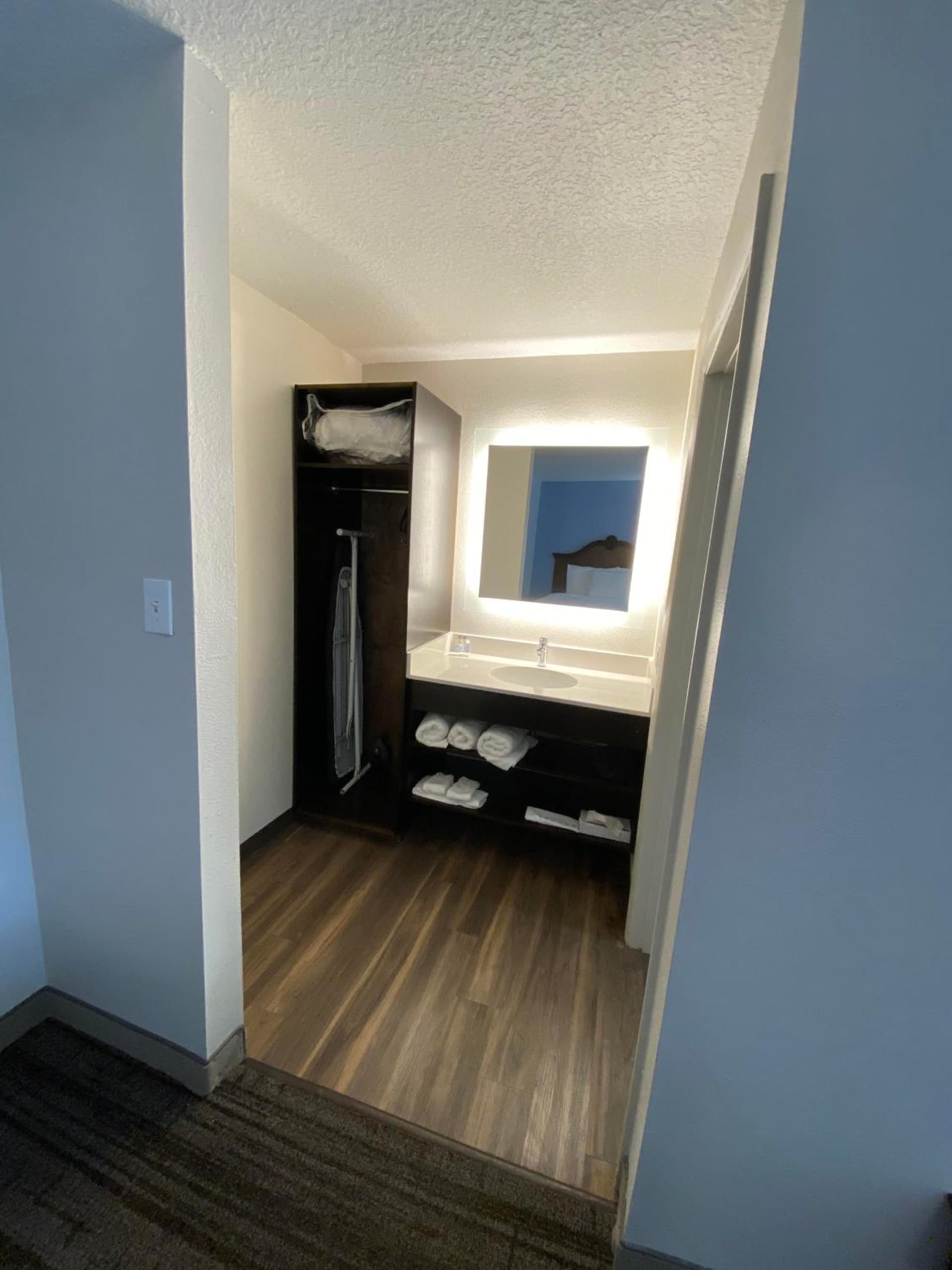 Hotel South Tampa & Suites gallery photo in Tampa, FL — image 21