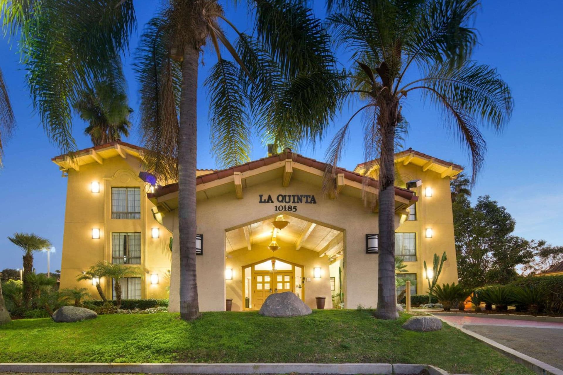 La Quinta Inn by Wyndham San Diego - Miramar featured exterior or lobby in Sabre Springs, CA — similar hotel