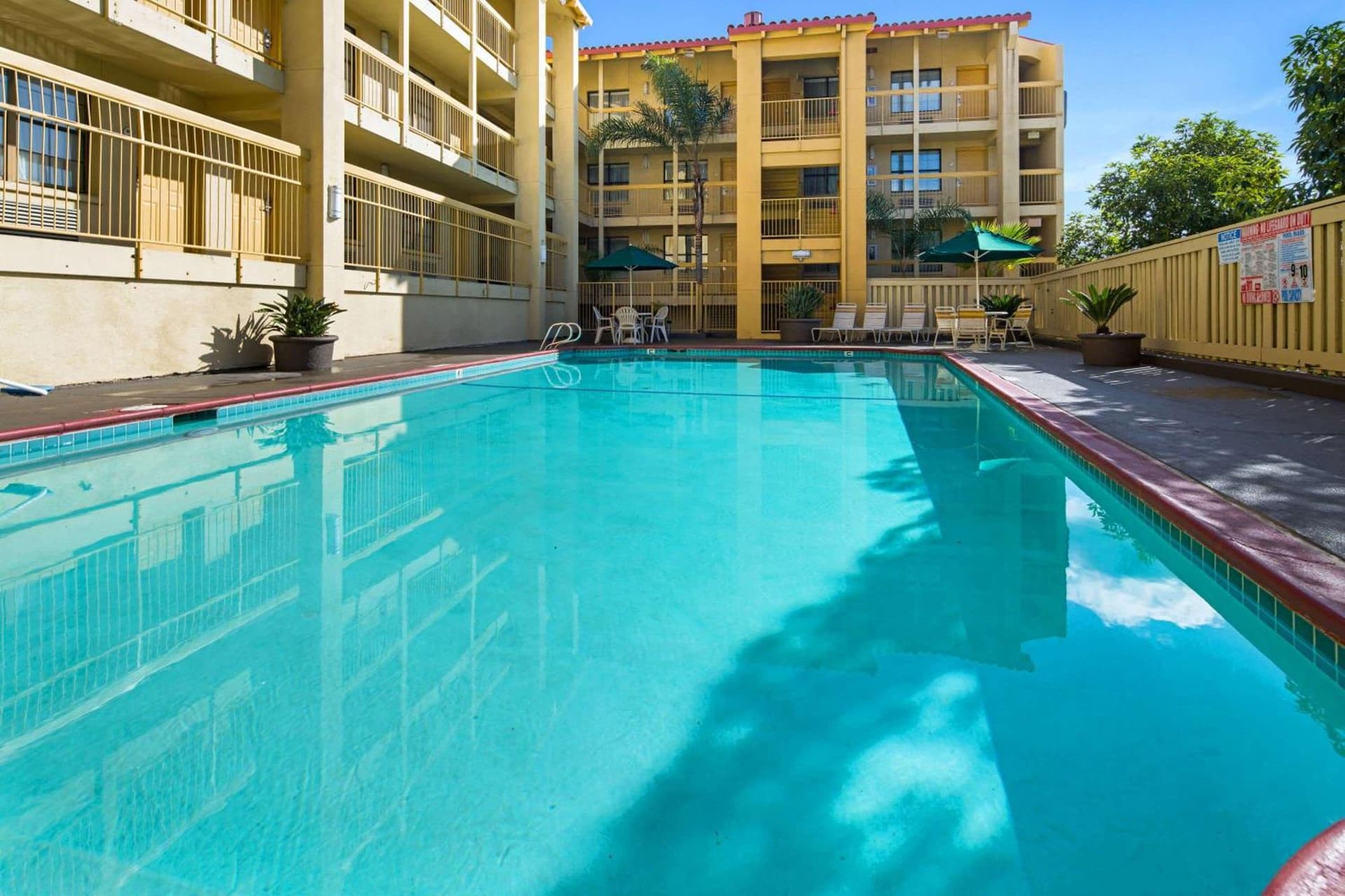 La Quinta Inn by Wyndham San Diego - Miramar gallery photo in Sabre Springs, CA — image 4