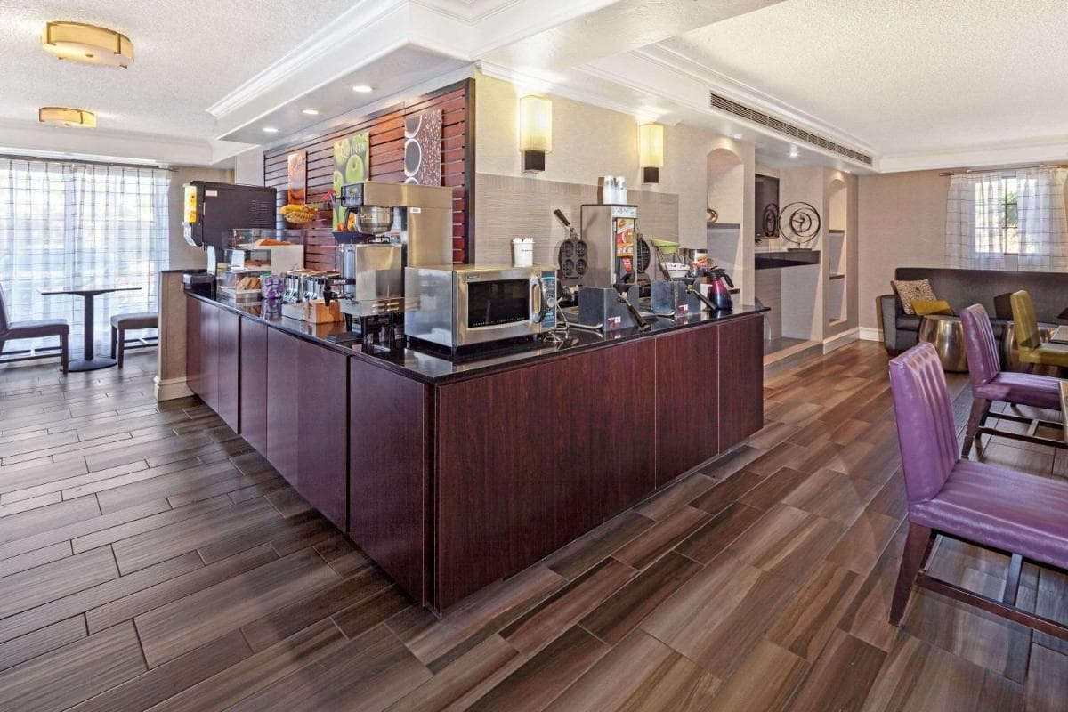 La Quinta Inn by Wyndham Ventura gallery photo in Ventura, CA — image 10