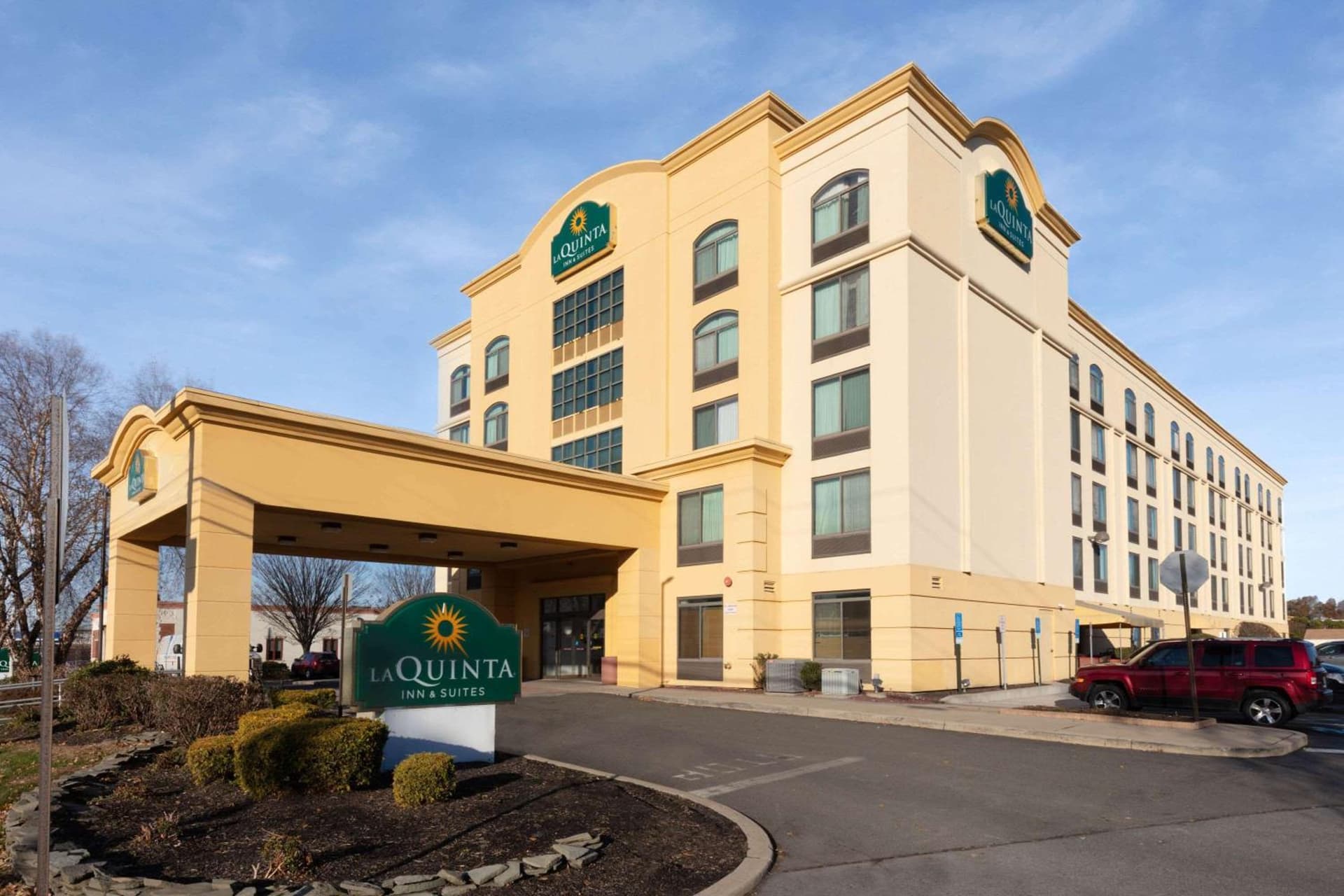 La Quinta by Wyndham Garden City — hotel in Garden City, New York