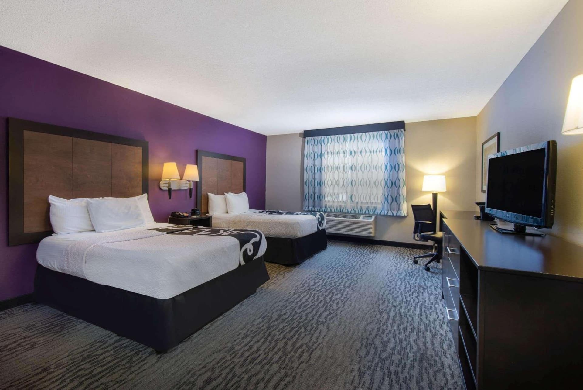 La Quinta by Wyndham Erie gallery photo in Erie, PA — image 44