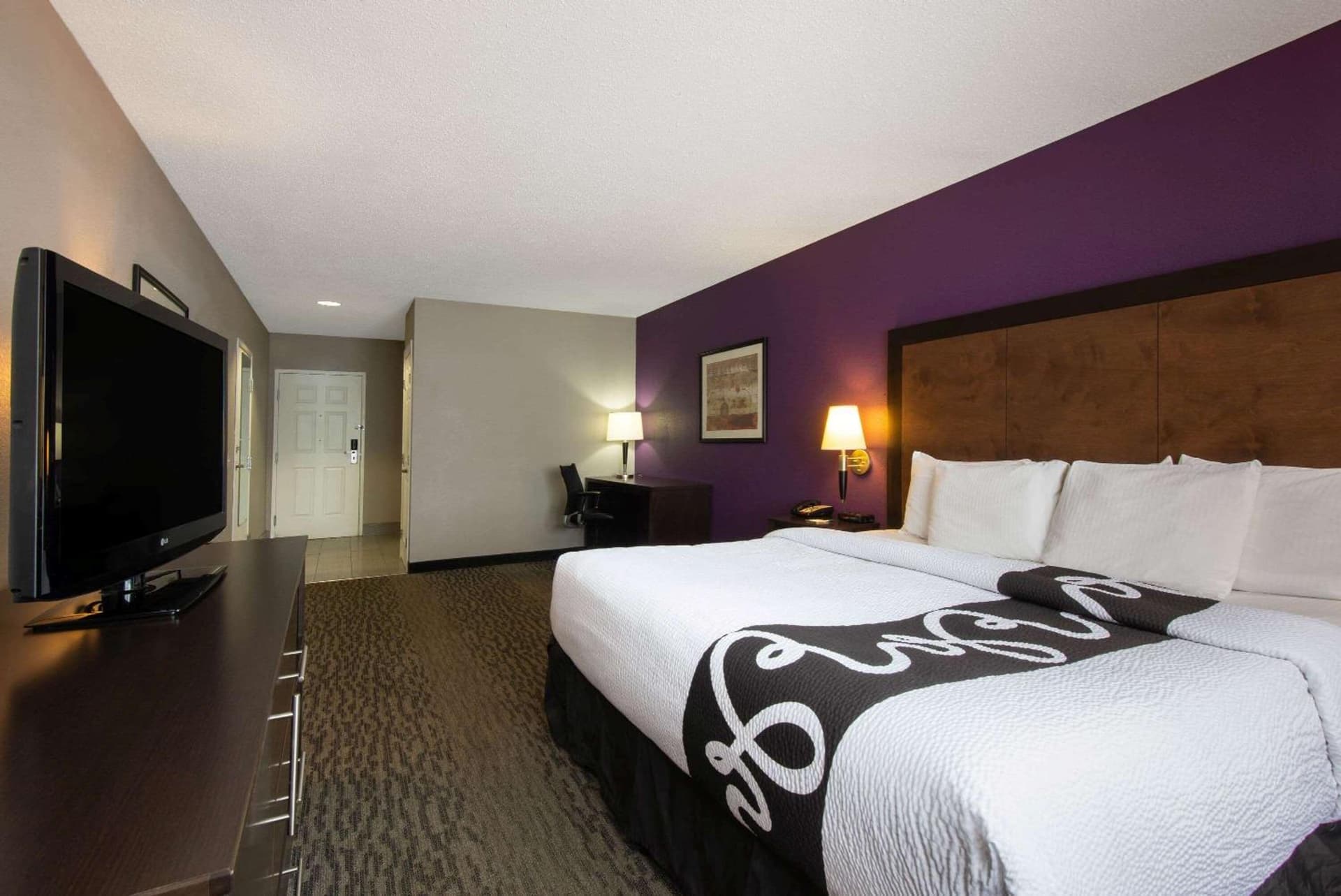 La Quinta by Wyndham Erie gallery photo in Erie, PA — image 46