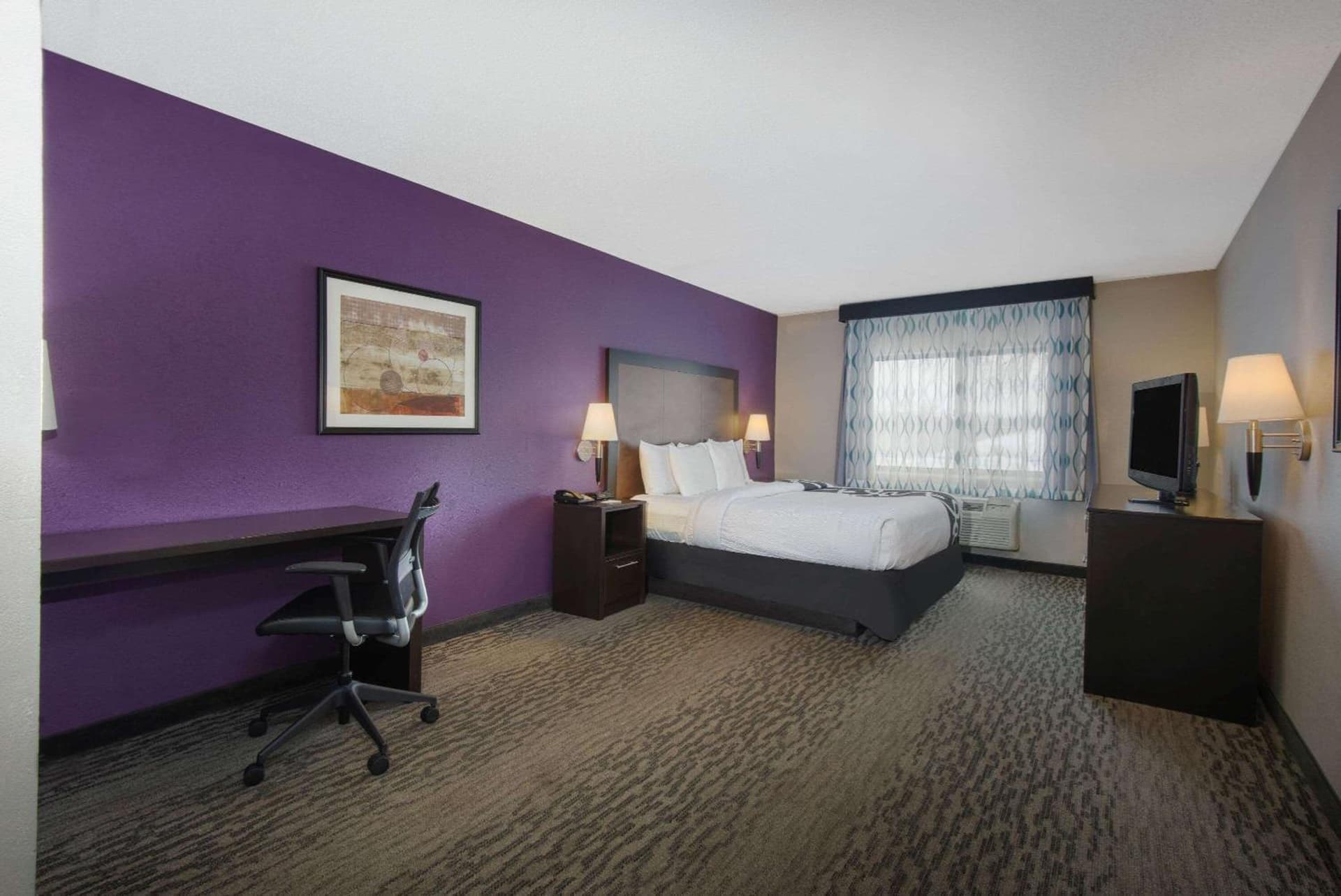 La Quinta by Wyndham Erie gallery photo in Erie, PA — image 45