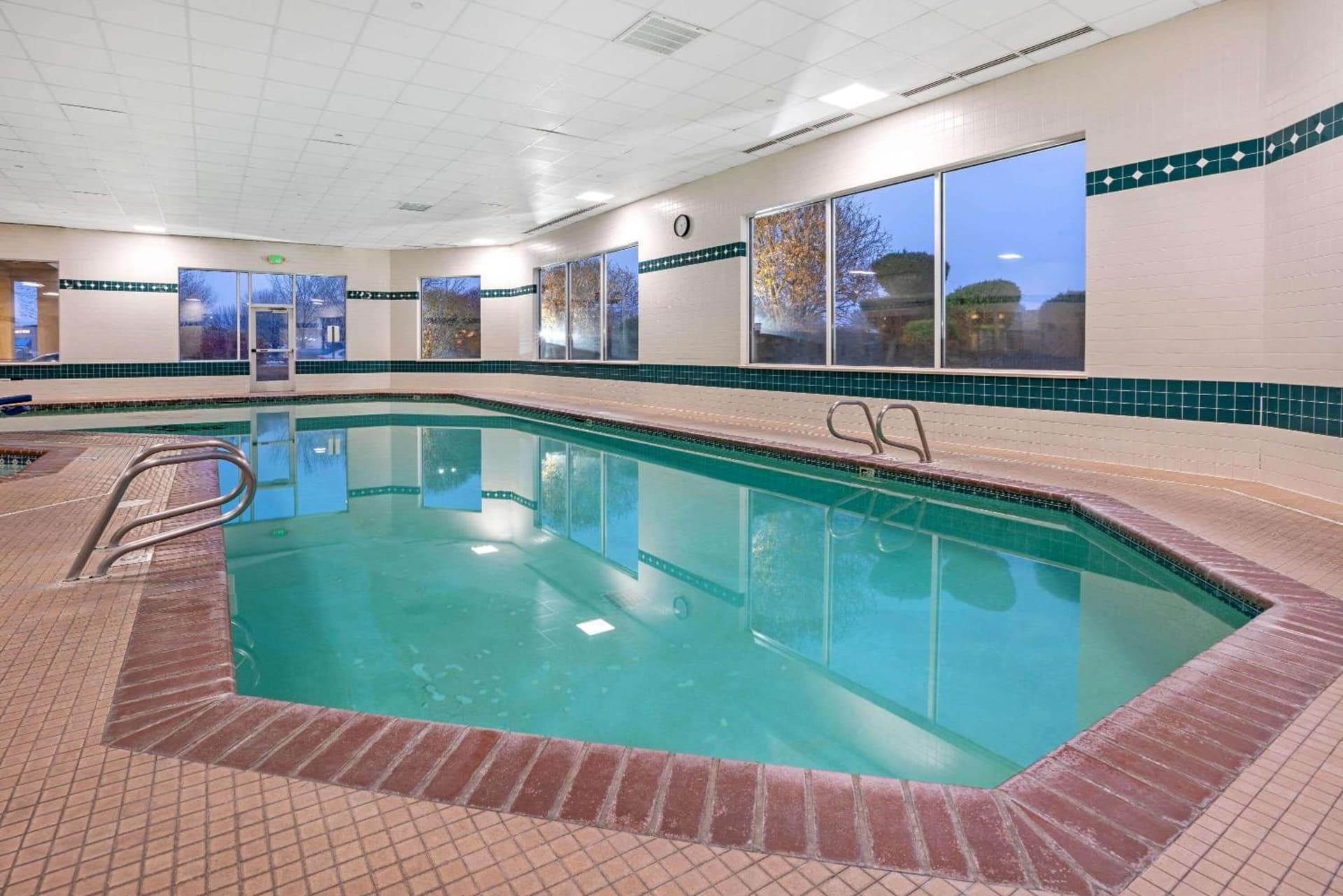 La Quinta by Wyndham Boise Towne Square interior in Boise, ID — gallery photo 2