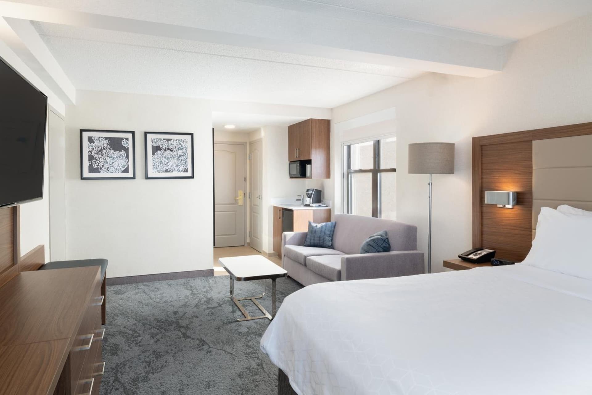 Holiday Inn Express & Suites Boston - Cambridge by IHG gallery photo in Cambridge, MA — image 35