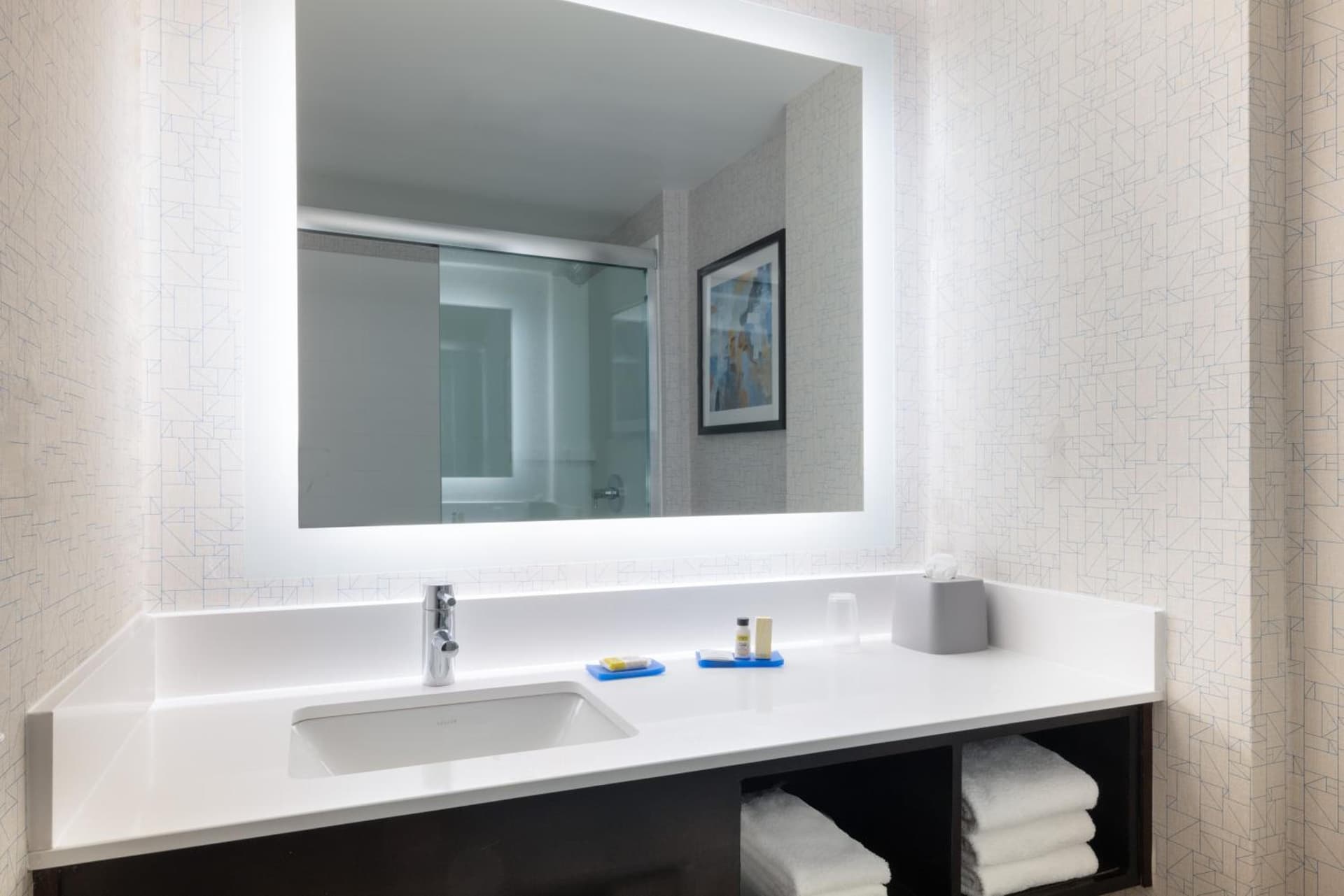 Holiday Inn Express & Suites Boston - Cambridge by IHG gallery photo in Cambridge, MA — image 30