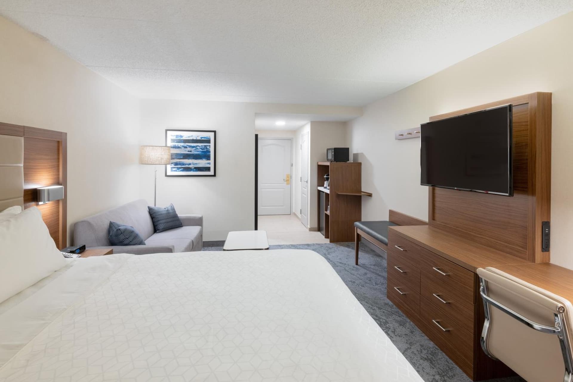 Holiday Inn Express & Suites Boston - Cambridge by IHG gallery photo in Cambridge, MA — image 14