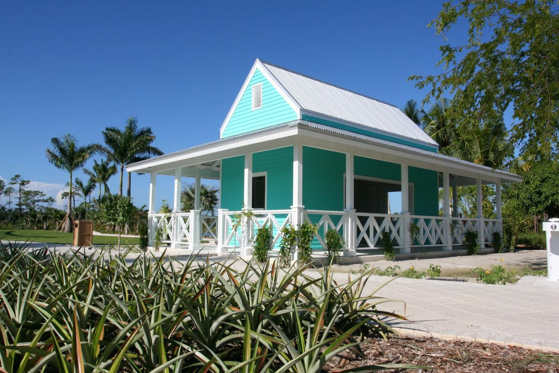 Holiday Inn Express & Suites Naples Downtown - 5th Avenue by IHG gallery photo in Naples, FL — image 29