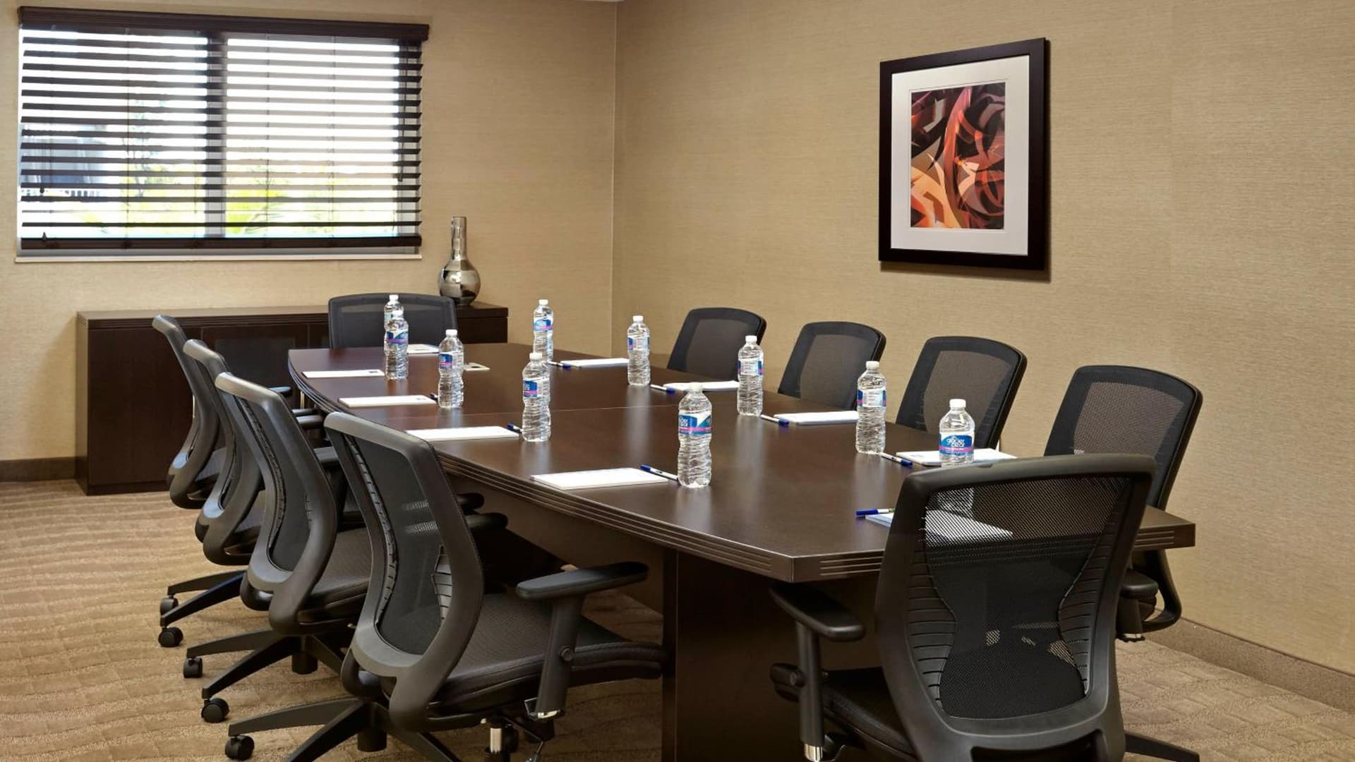 Holiday Inn Express & Suites Naples Downtown - 5th Avenue by IHG gallery photo in Naples, FL — image 45