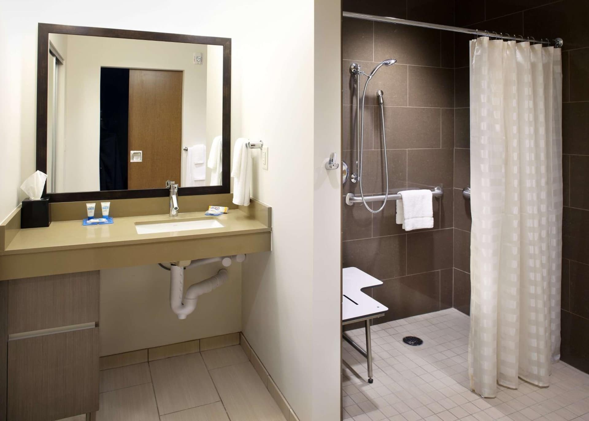 Hyatt House Pittsburgh-South Side property views in Pittsburgh, PA — gallery photo 3
