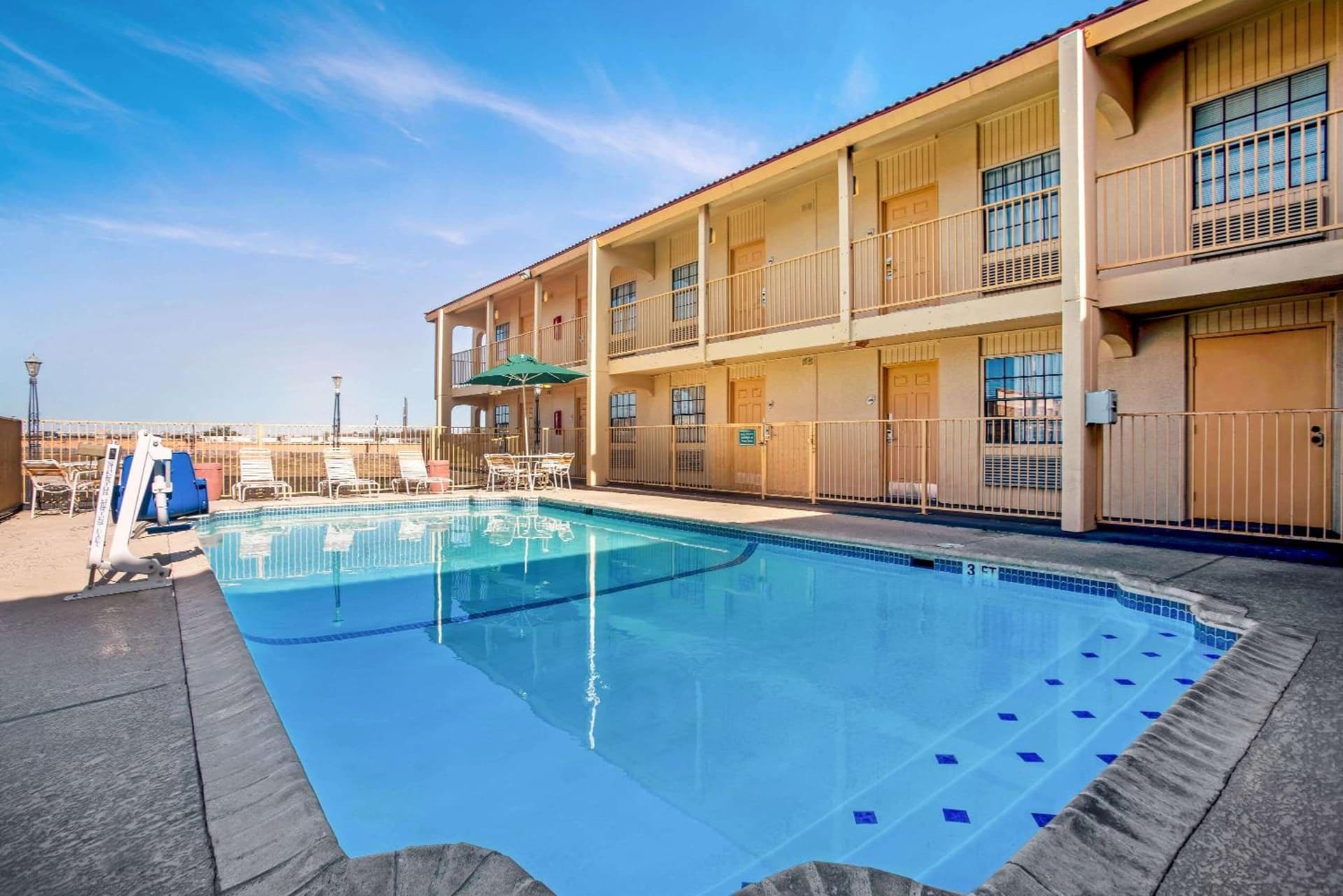 La Quinta Inn by Wyndham Killeen - Fort Hood property views in Killeen, TX — gallery photo 3