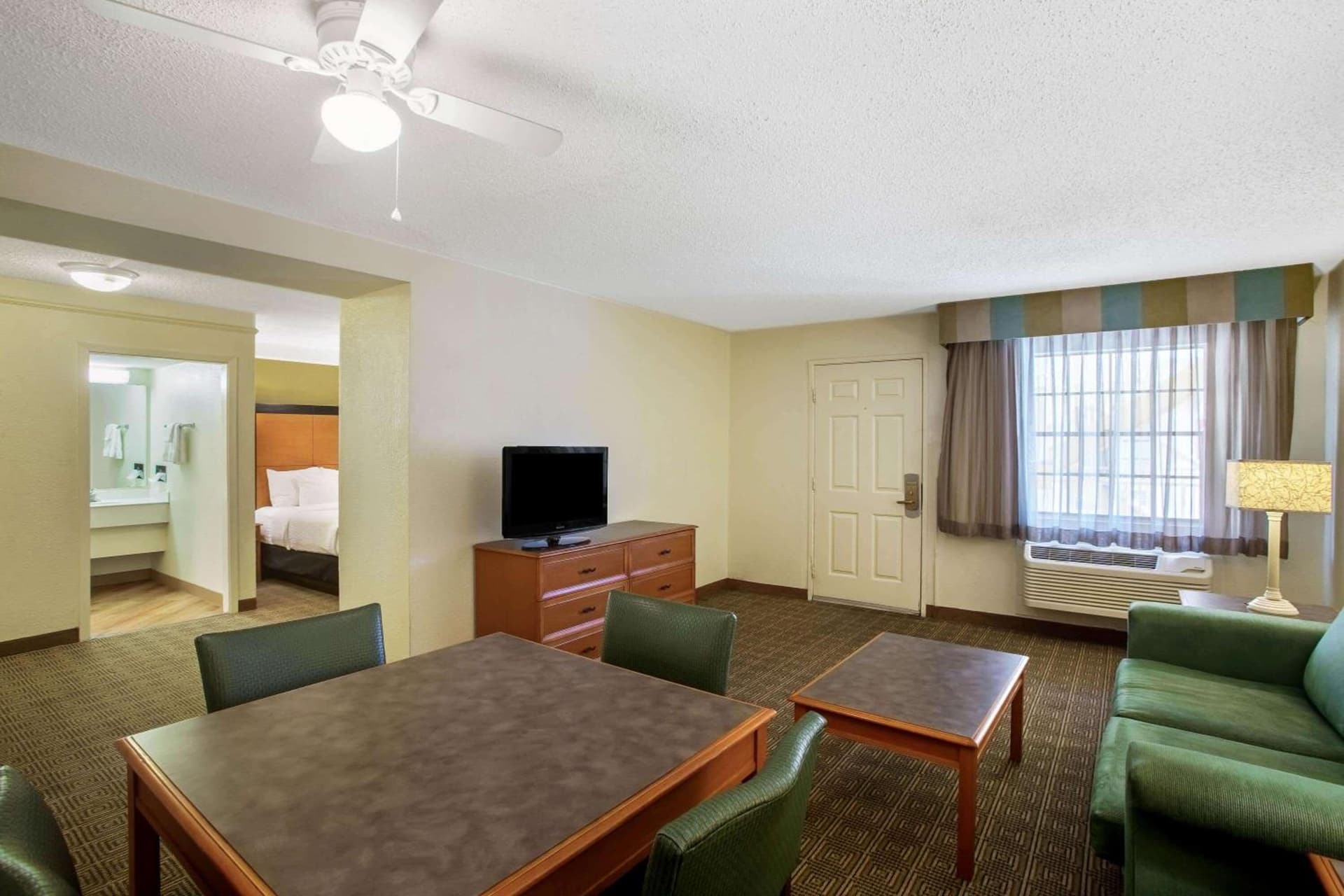 La Quinta Inn by Wyndham Killeen - Fort Hood gallery photo in Killeen, TX — image 27