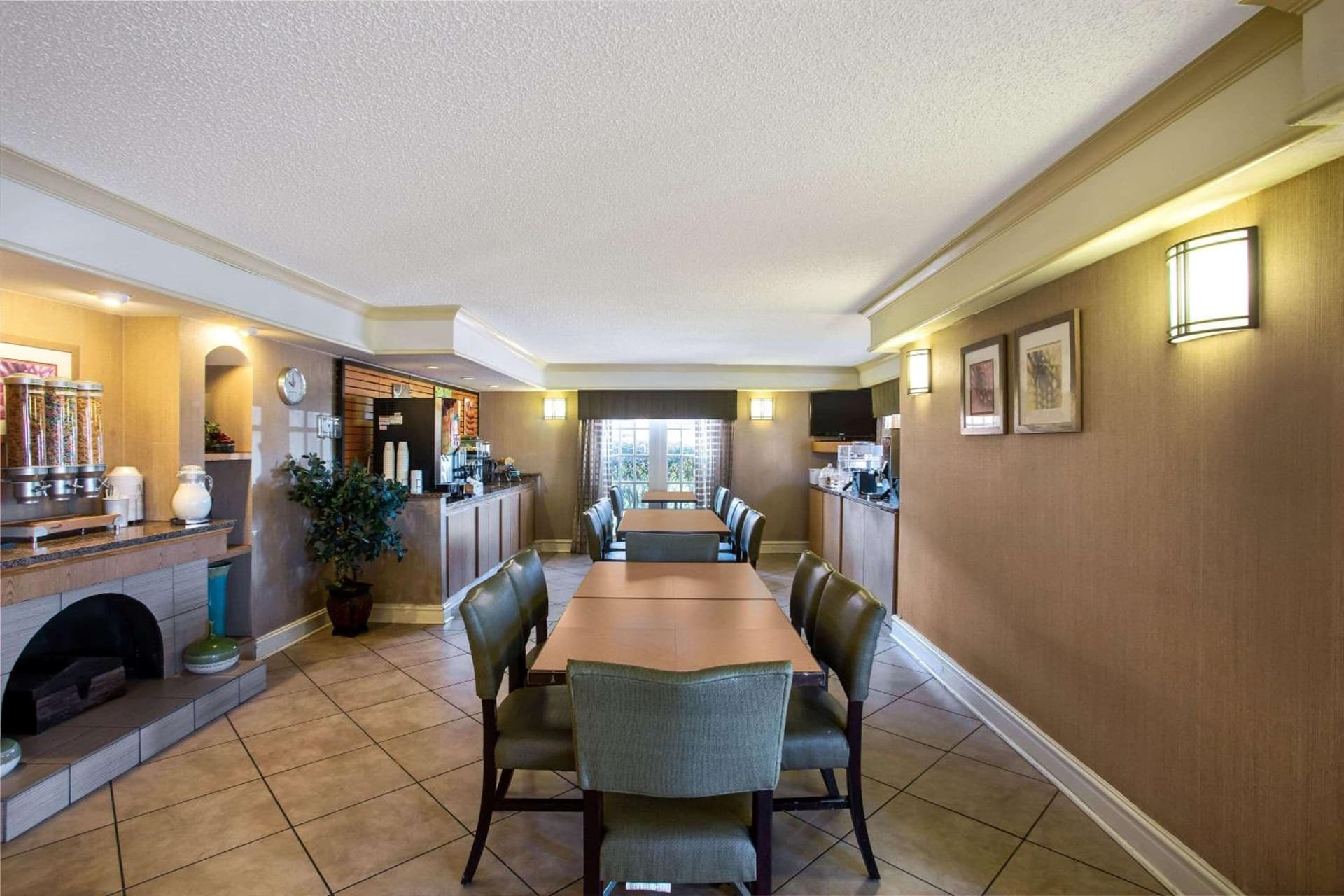 La Quinta Inn by Wyndham Killeen - Fort Hood gallery photo in Killeen, TX — image 5
