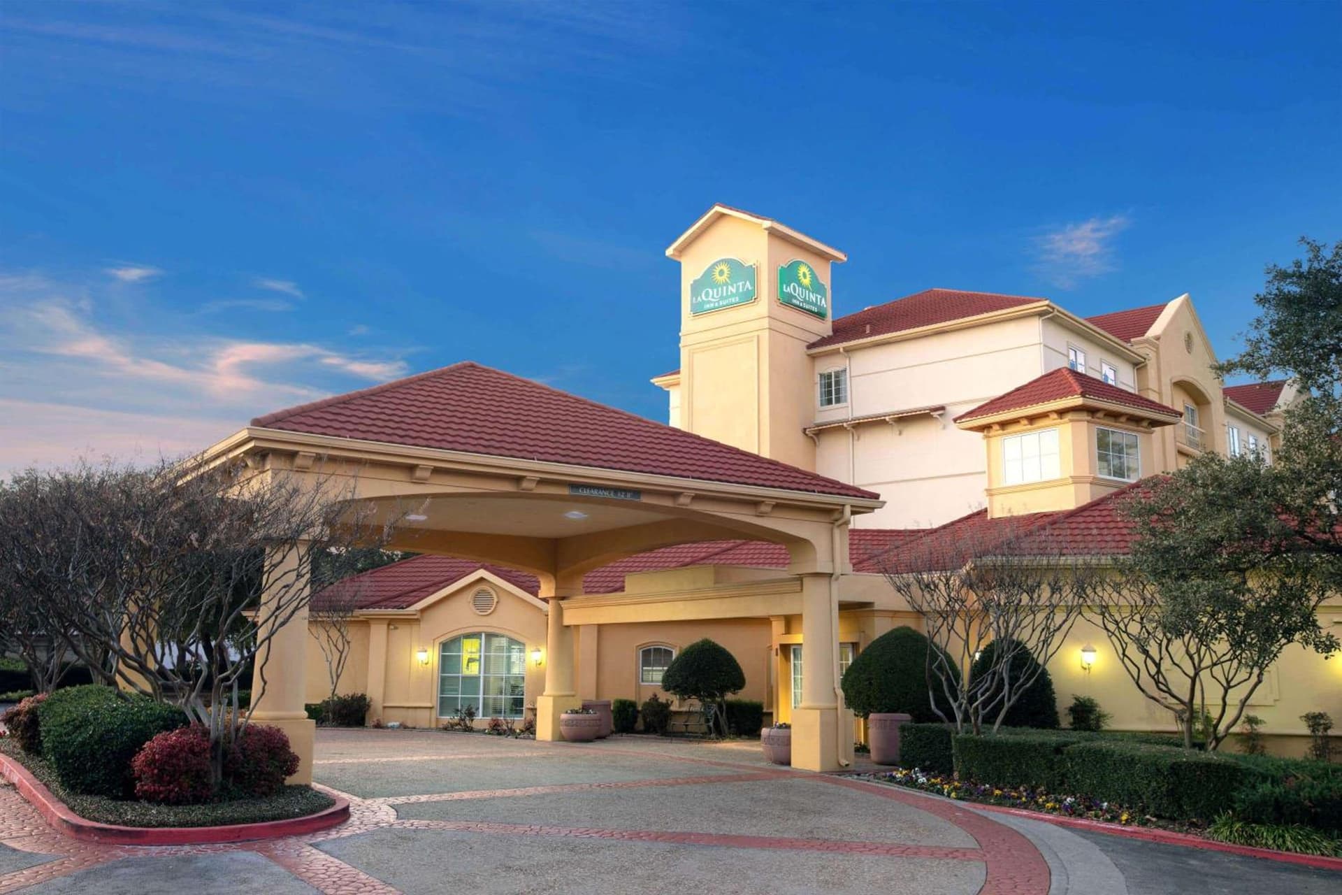 La Quinta by Wyndham Dallas Arlington South featured exterior or lobby in Arlington, TX — similar hotel