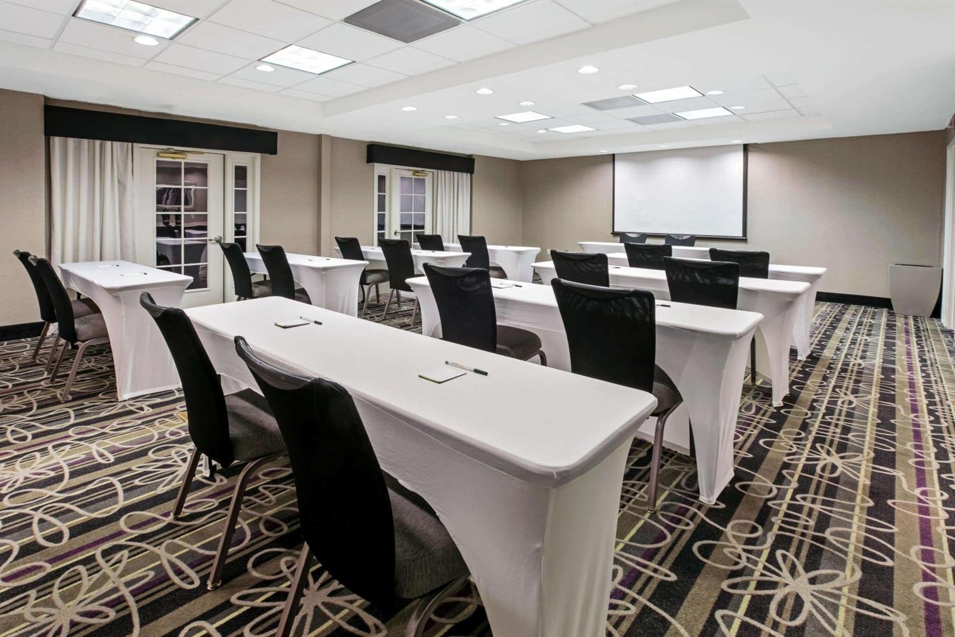 La Quinta by Wyndham Dallas Arlington South gallery photo in Arlington, TX — image 21