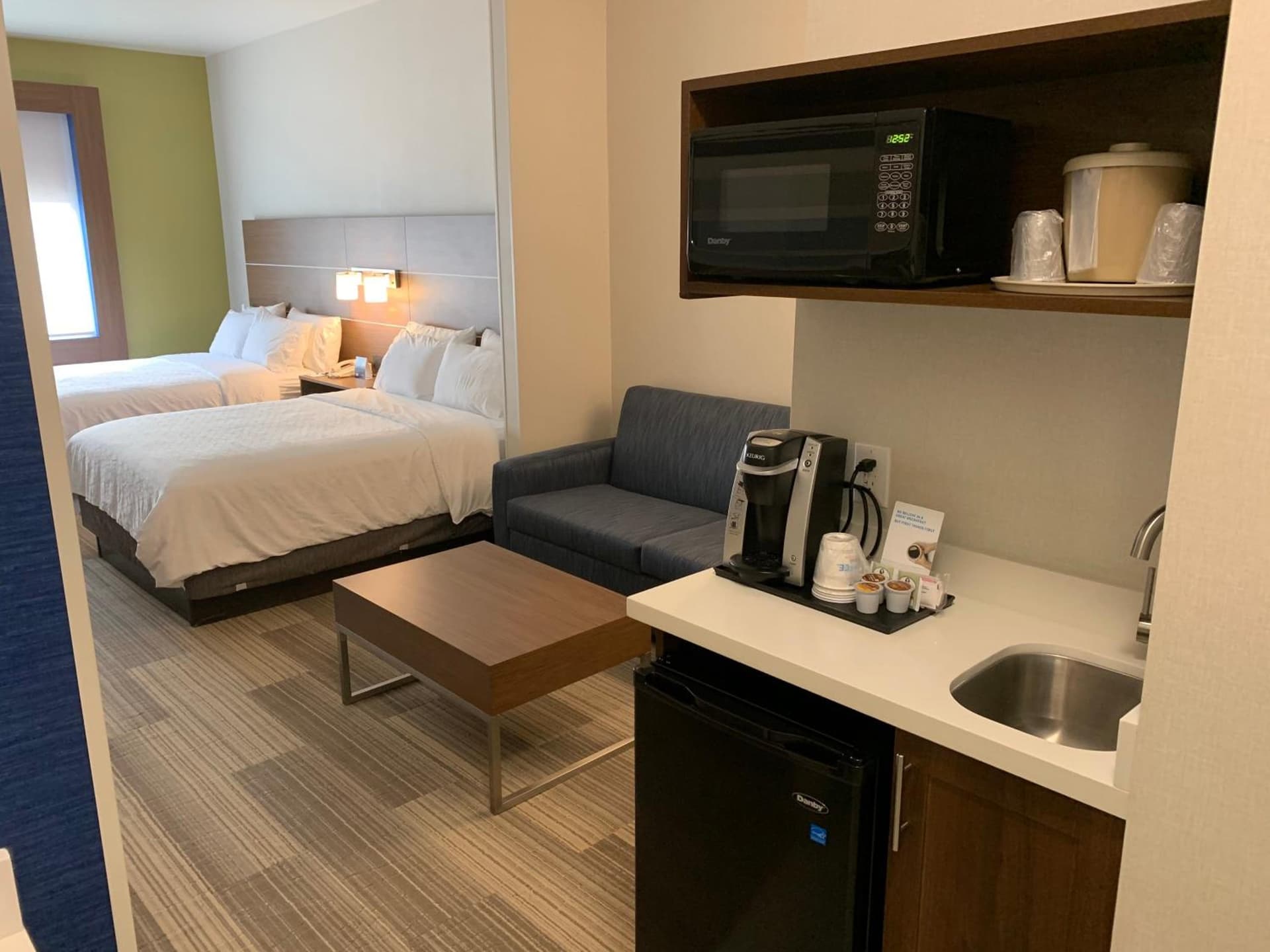 Holiday Inn Express & Suites Beaumont - Oak Valley by IHG gallery photo in Beaumont, CA — image 10