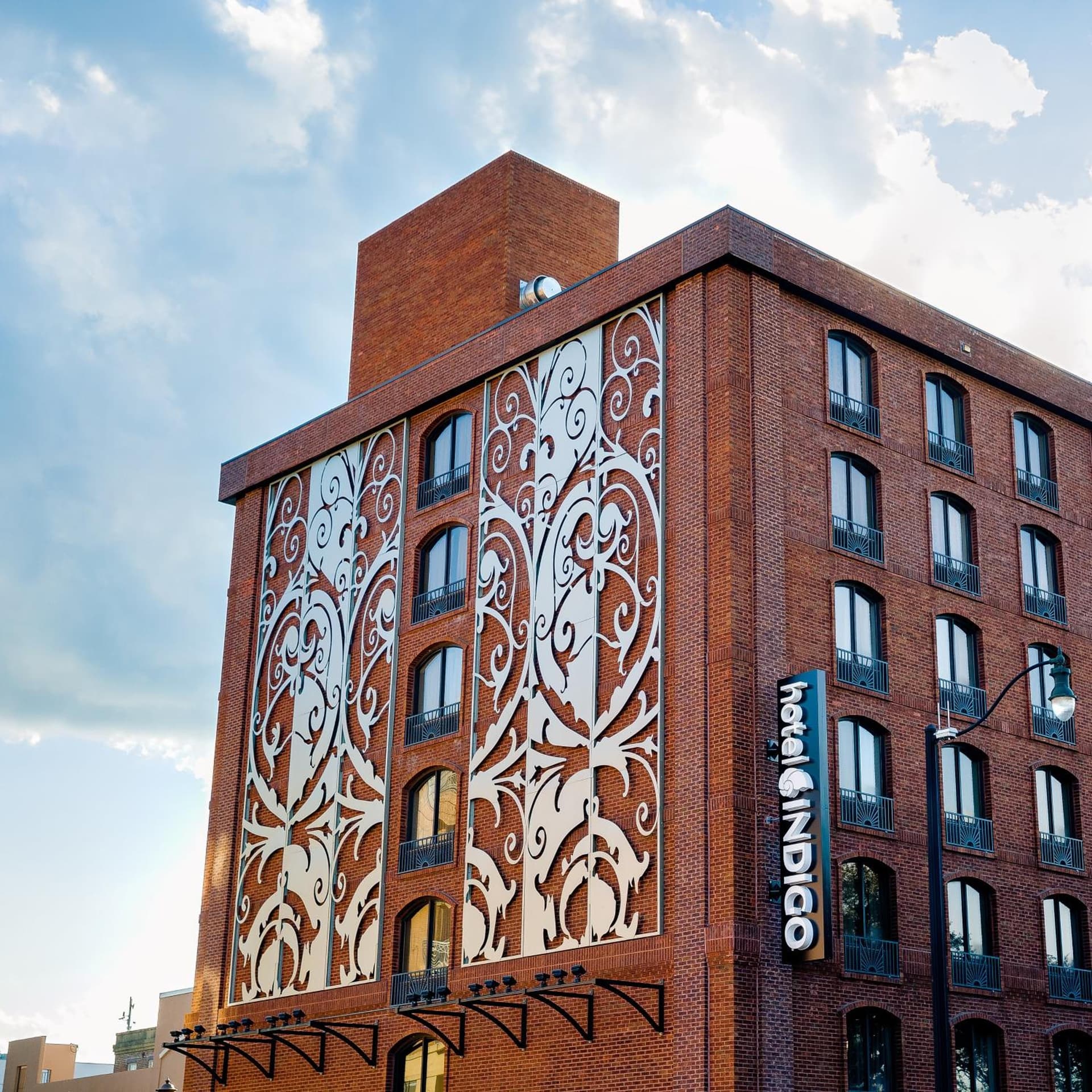 Hotel Indigo Savannah Historic District by IHG gallery photo in Savannah, GA — image 23