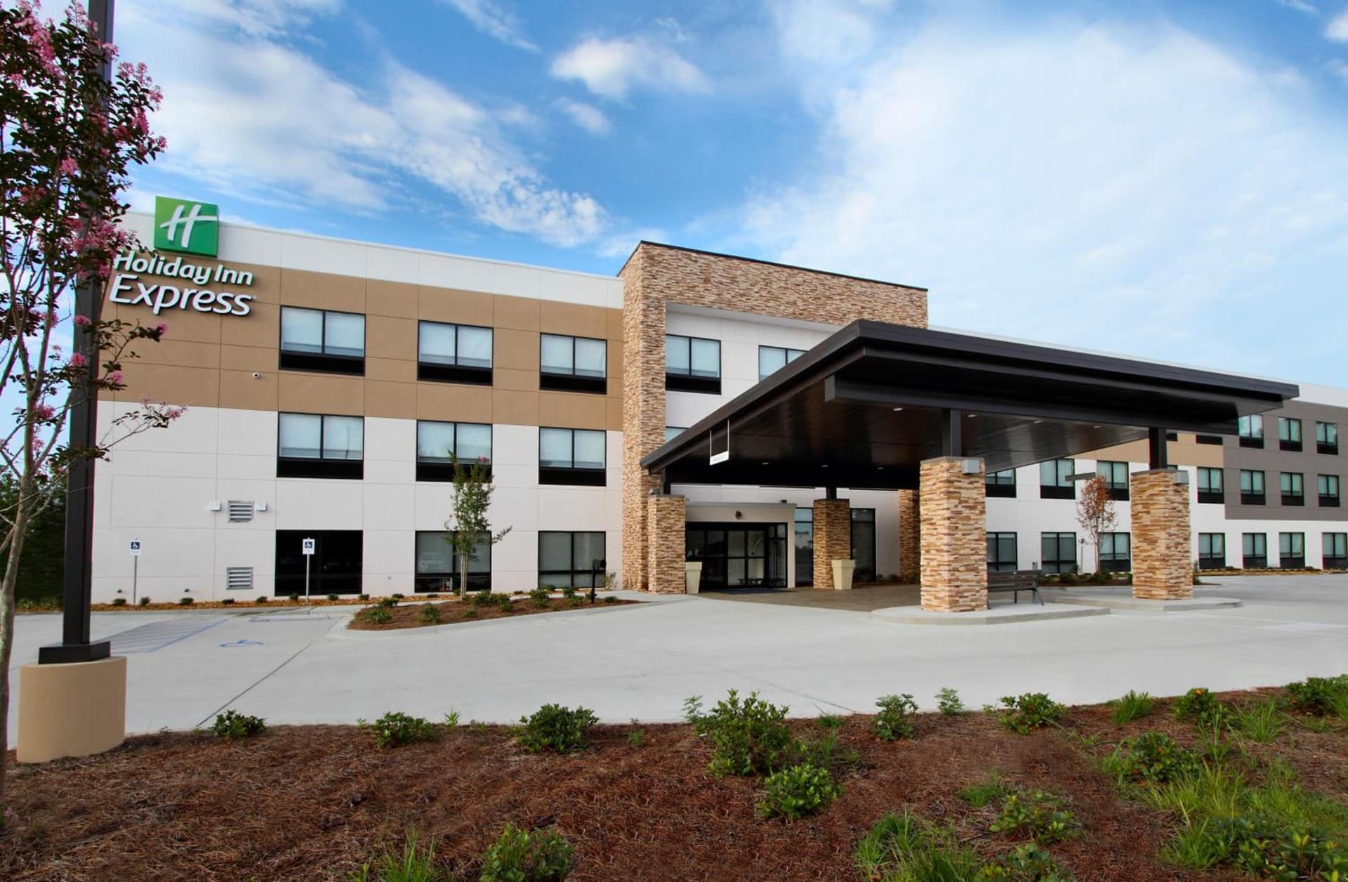 Holiday Inn Express Jasper by IHG featured exterior or lobby in Jasper, AL — similar hotel