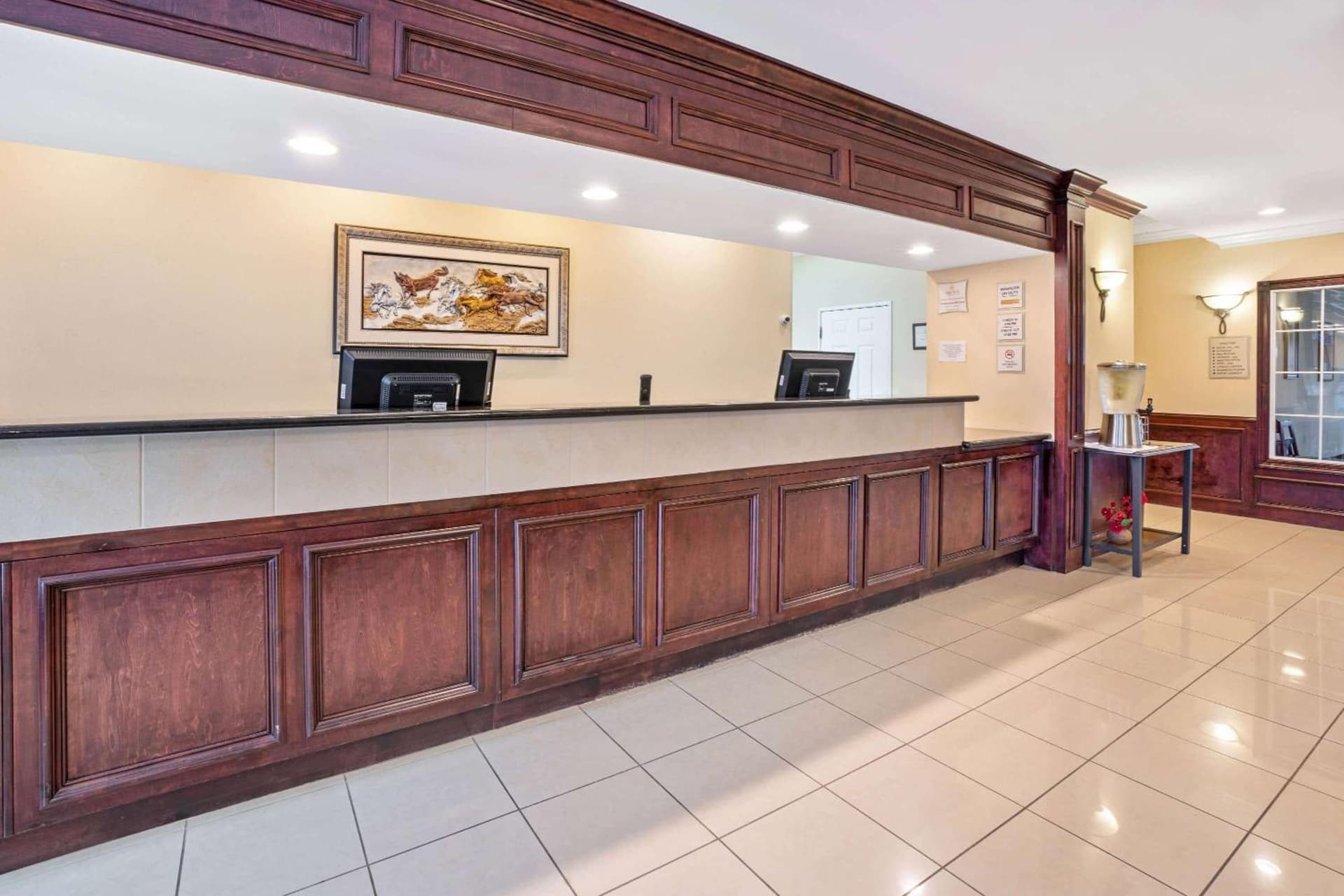La Quinta by Wyndham Houston - Magnolia gallery photo in The Woodlands, TX — image 21