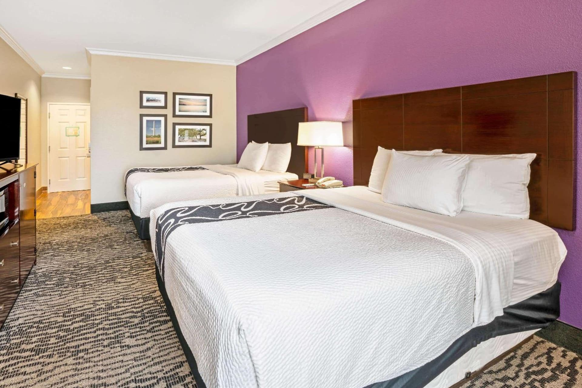 La Quinta by Wyndham Houston - Magnolia gallery photo in The Woodlands, TX — image 32