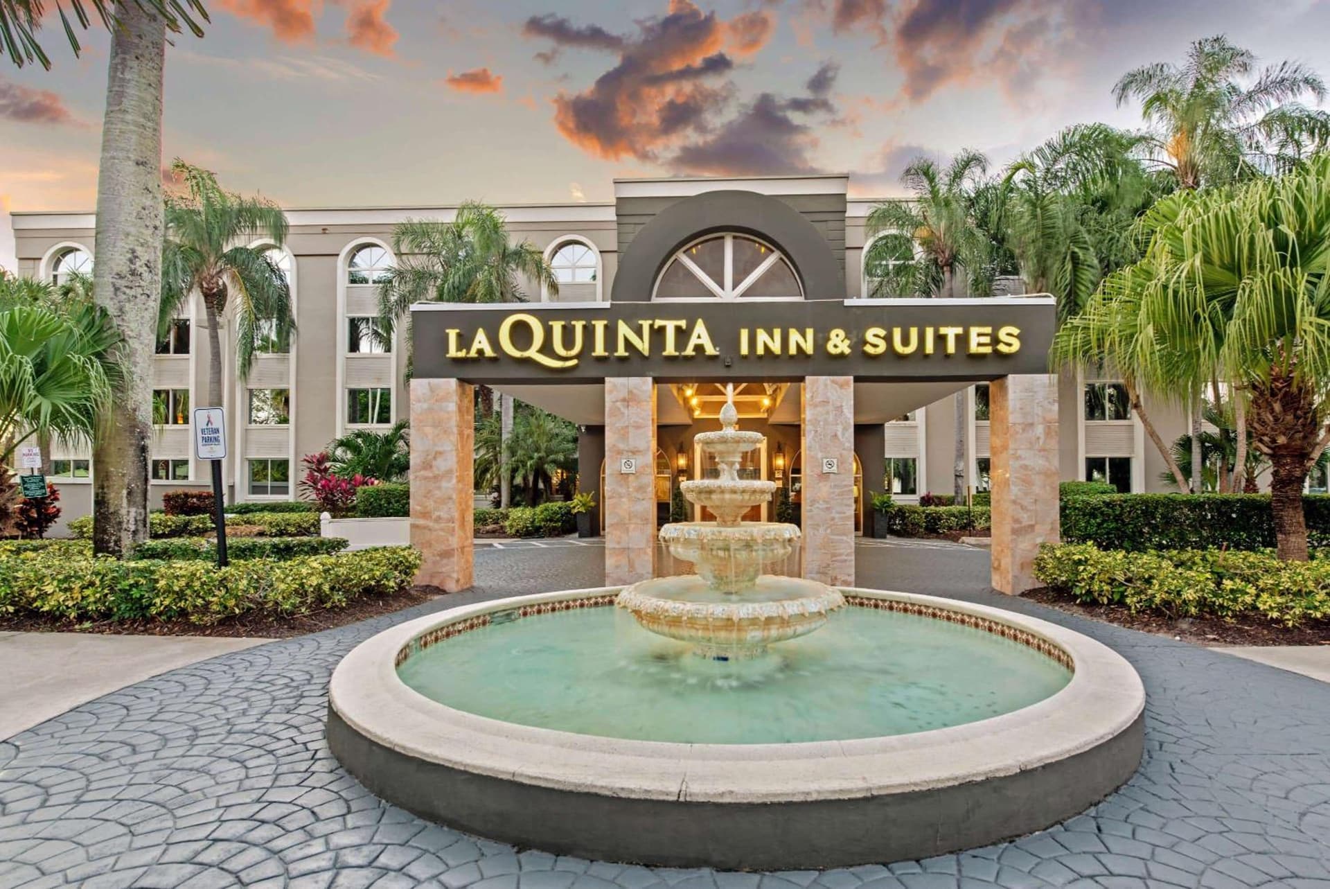 La Quinta by Wyndham Coral Springs South property views in Coral Springs, FL — gallery photo 3