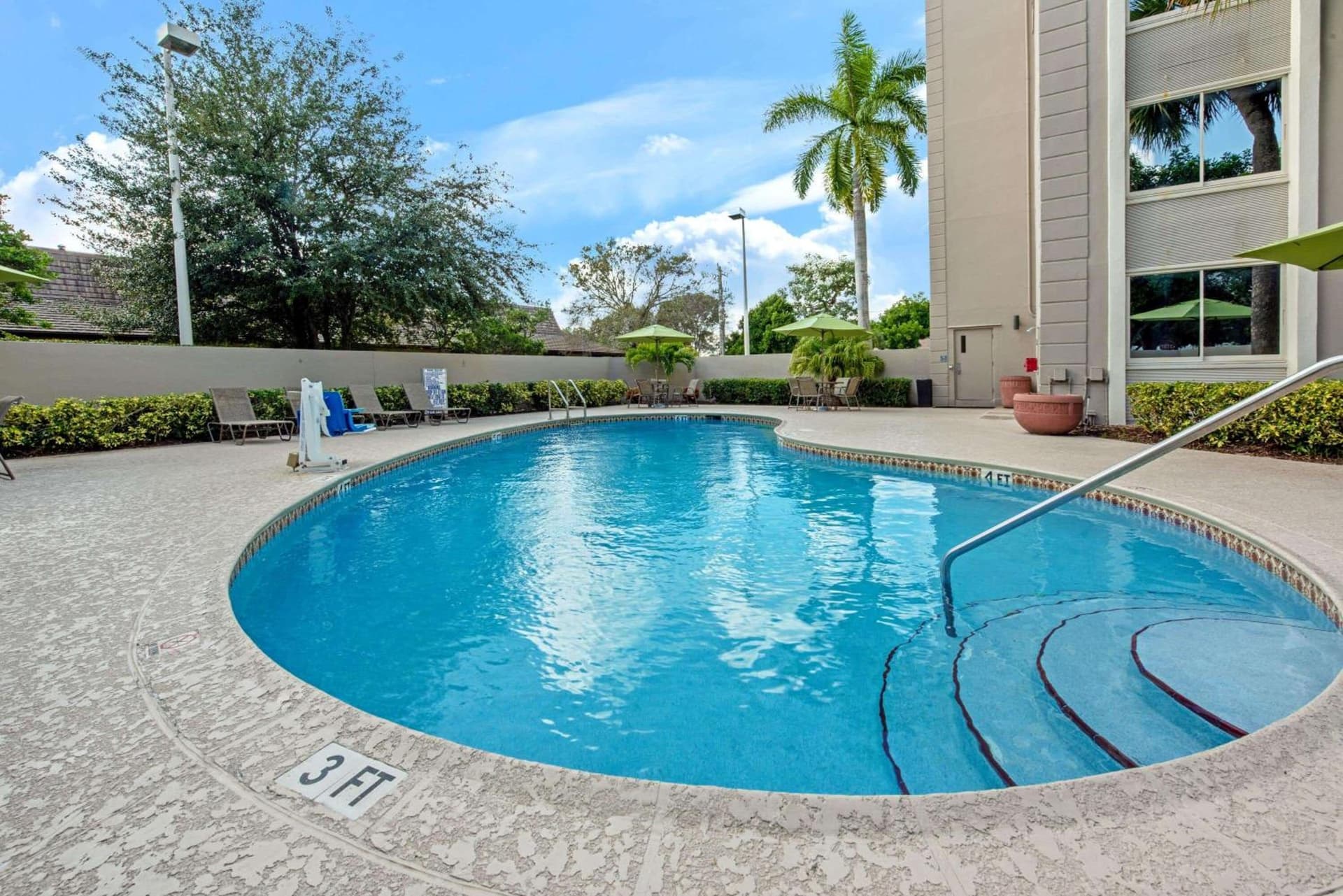 La Quinta by Wyndham Coral Springs South gallery photo in Coral Springs, FL — image 11