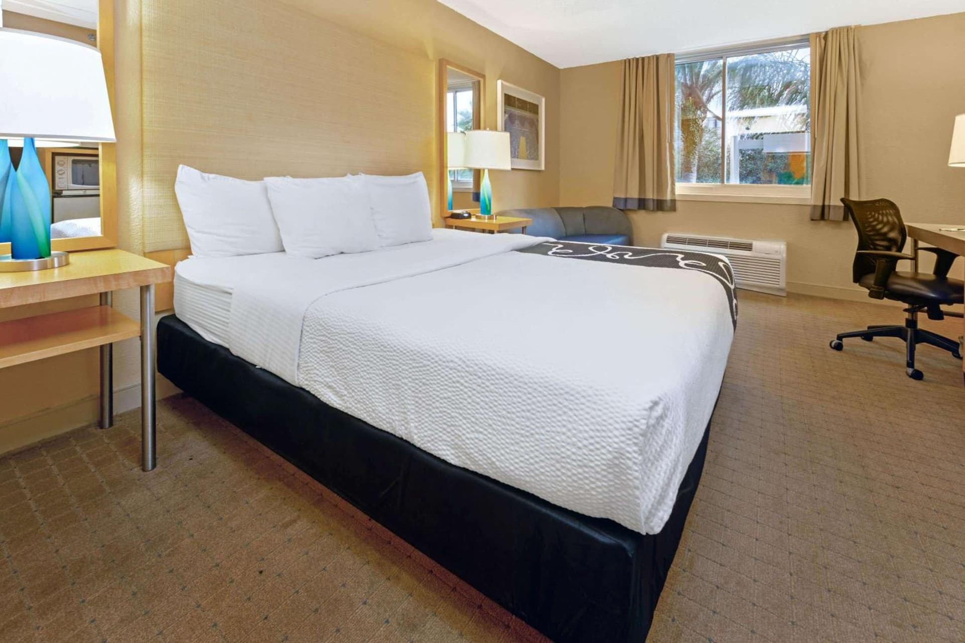 La Quinta by Wyndham Coral Springs South gallery photo in Coral Springs, FL — image 22