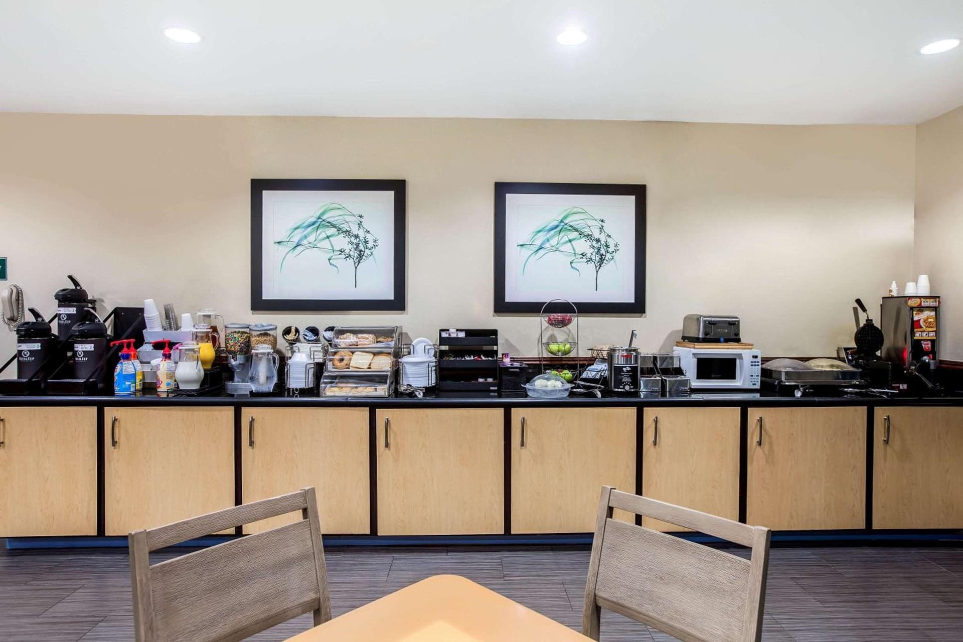 La Quinta by Wyndham Pasadena gallery photo in Pasadena, TX — image 6