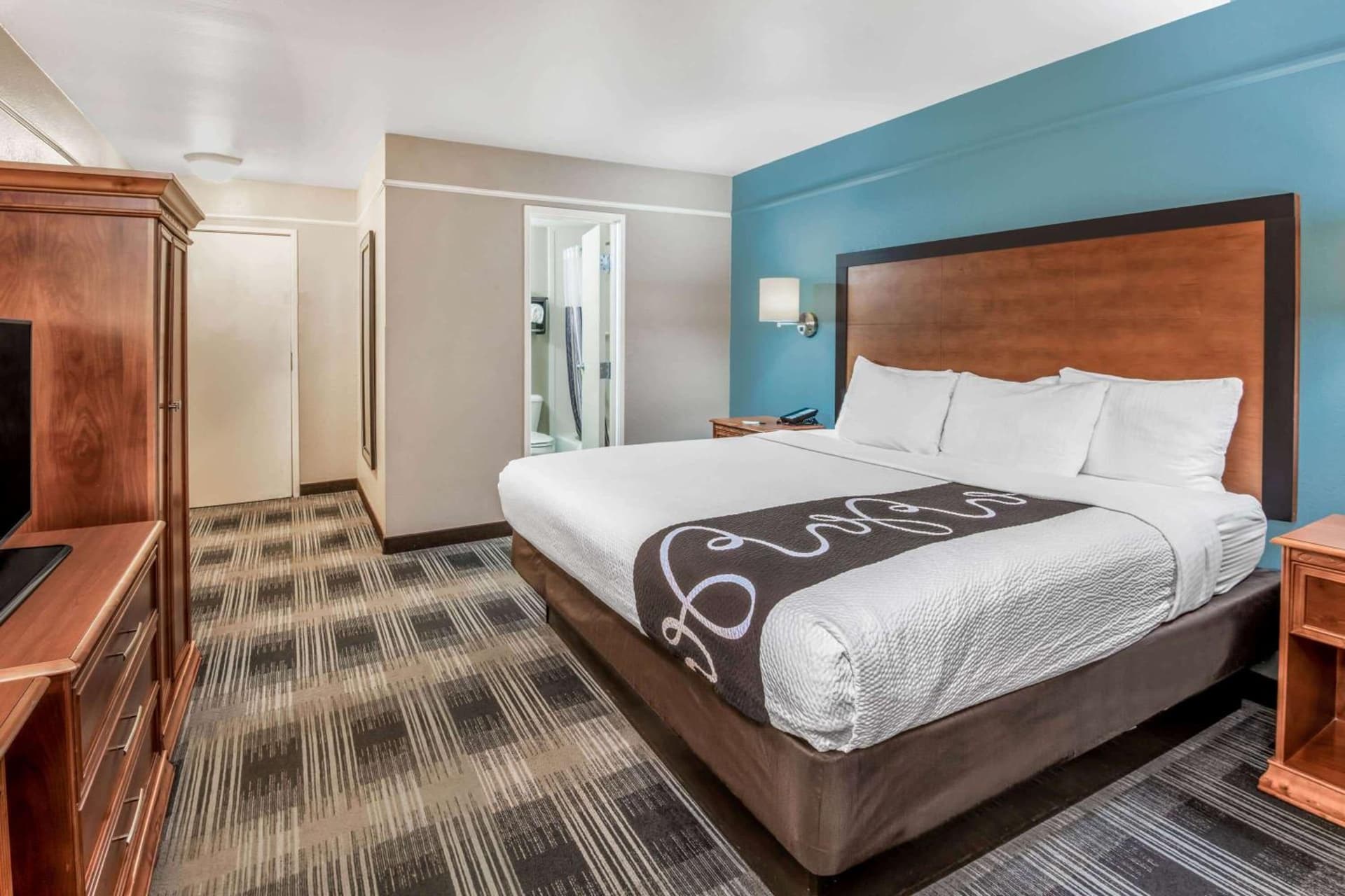 La Quinta Inn by Wyndham San Antonio Brooks City Base property views in San Antonio, TX — gallery photo 3