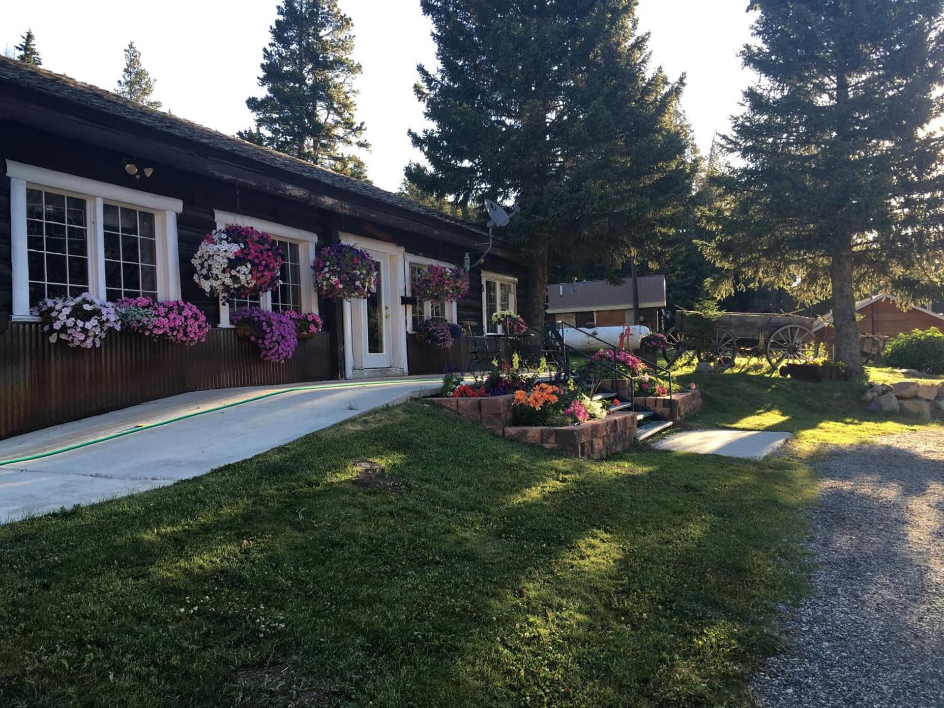 Antlers Lodge interior in Cooke City, MT — gallery photo 2