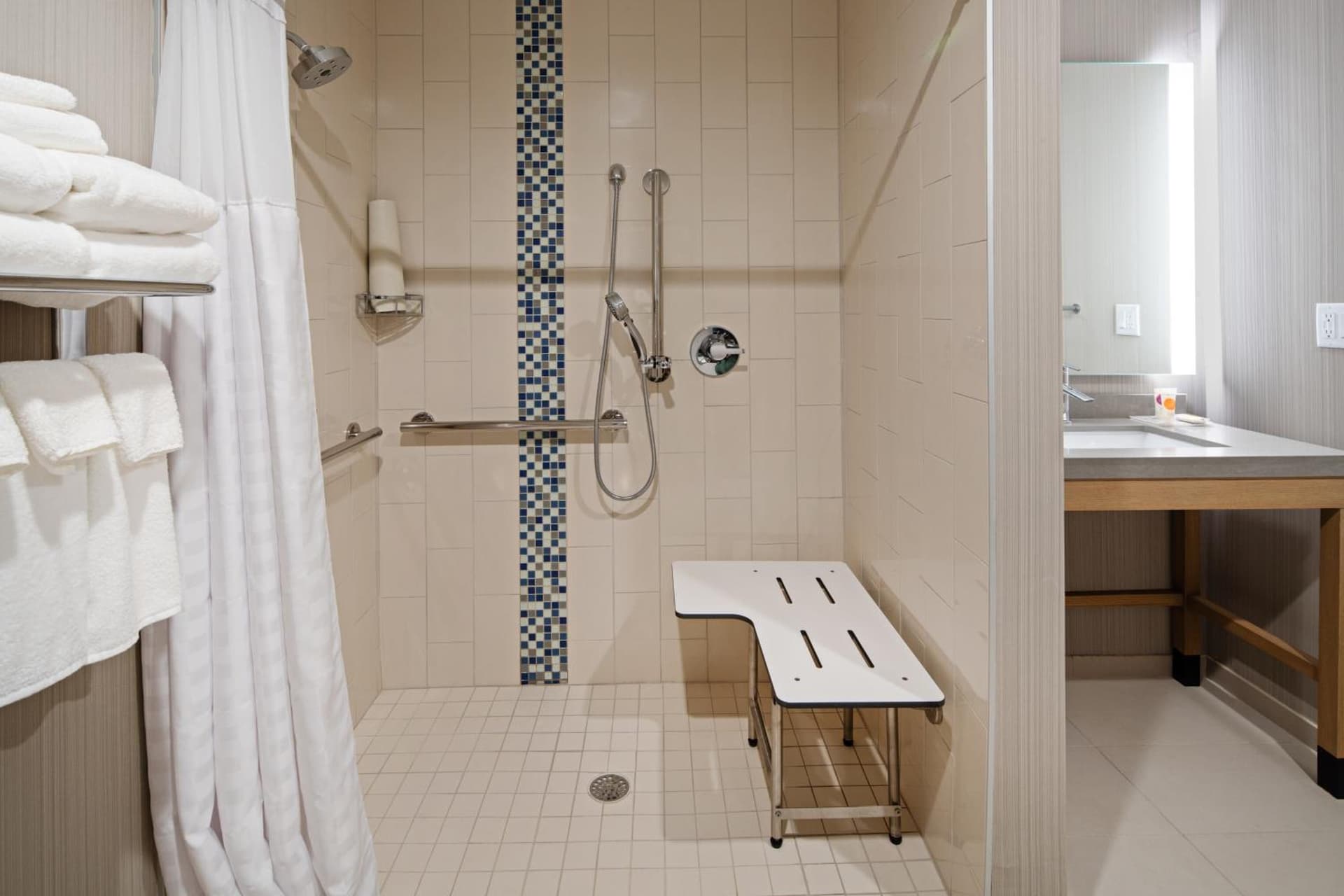 Hyatt Place Bakersfield gallery photo in Bakersfield, CA — image 16