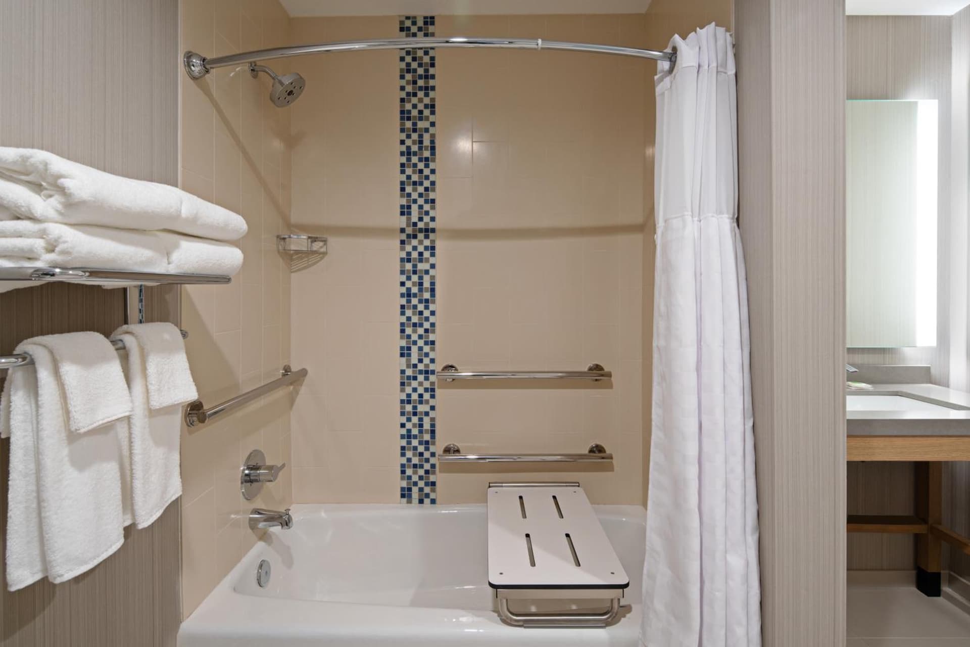 Hyatt Place Bakersfield gallery photo in Bakersfield, CA — image 9