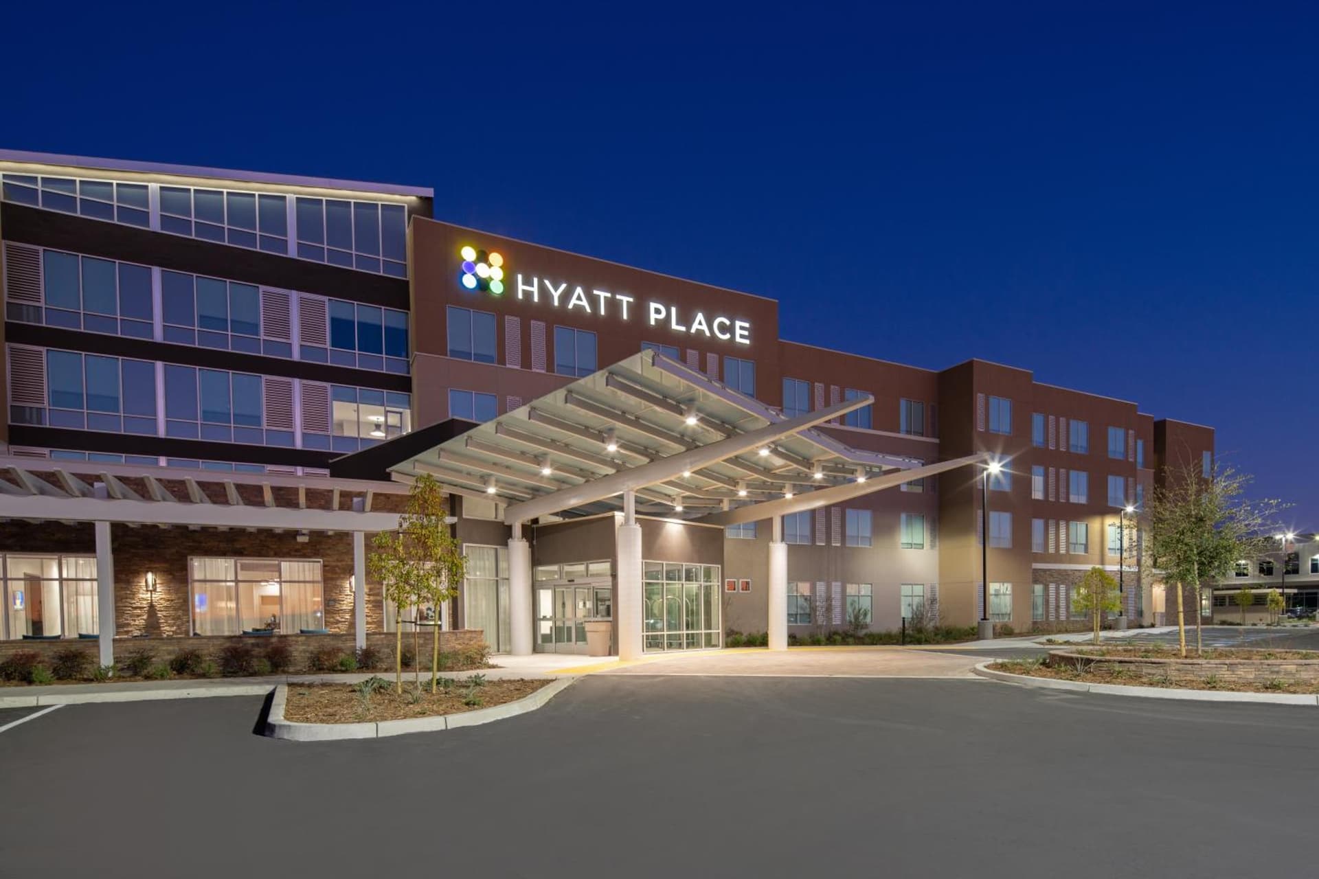 Hyatt Place Bakersfield interior in Bakersfield, CA — gallery photo 2