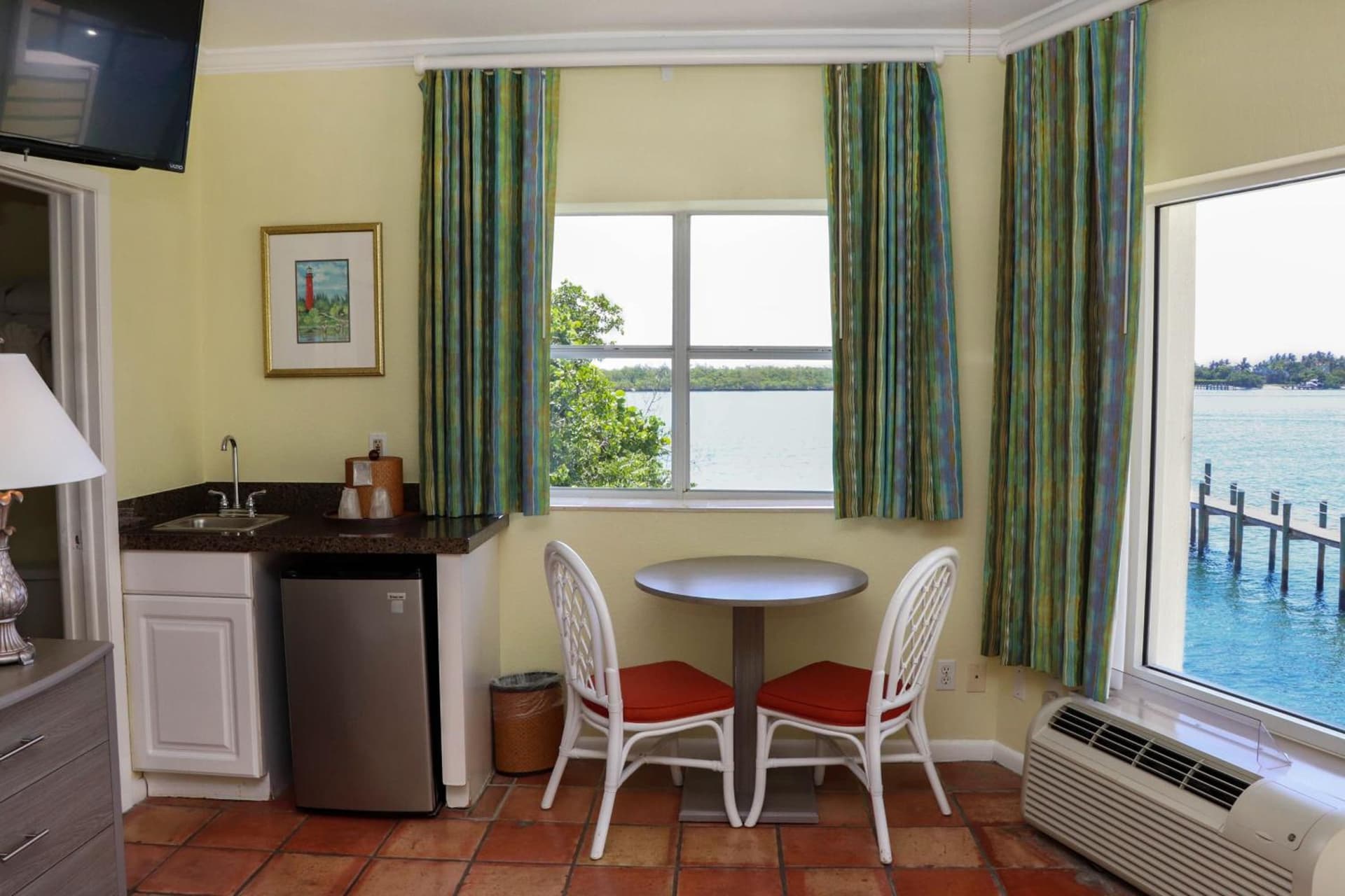 Jupiter Waterfront Inn interior in Jupiter, FL — gallery photo 2