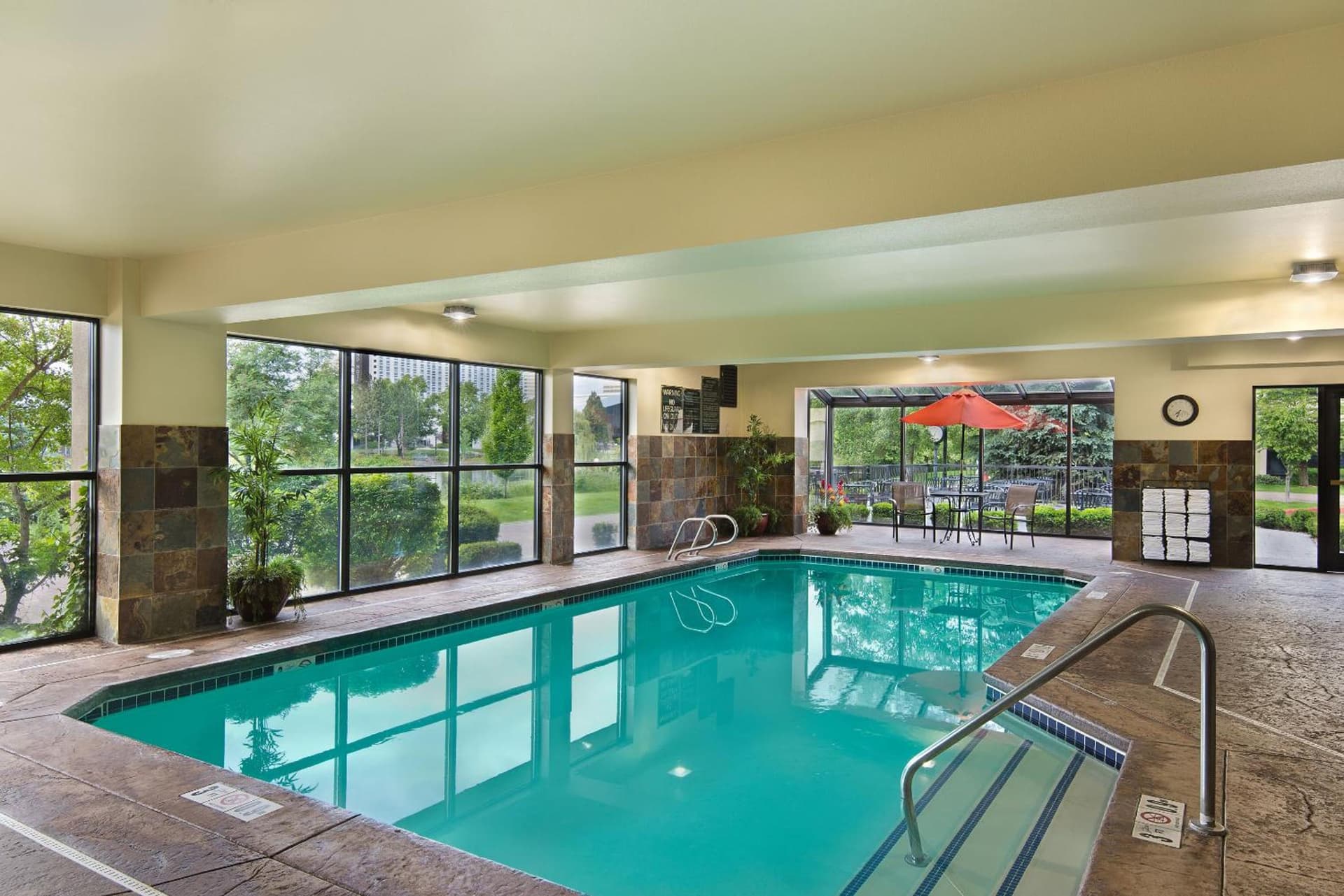 Oxford Suites Spokane Downtown interior in Spokane, WA — gallery photo 2