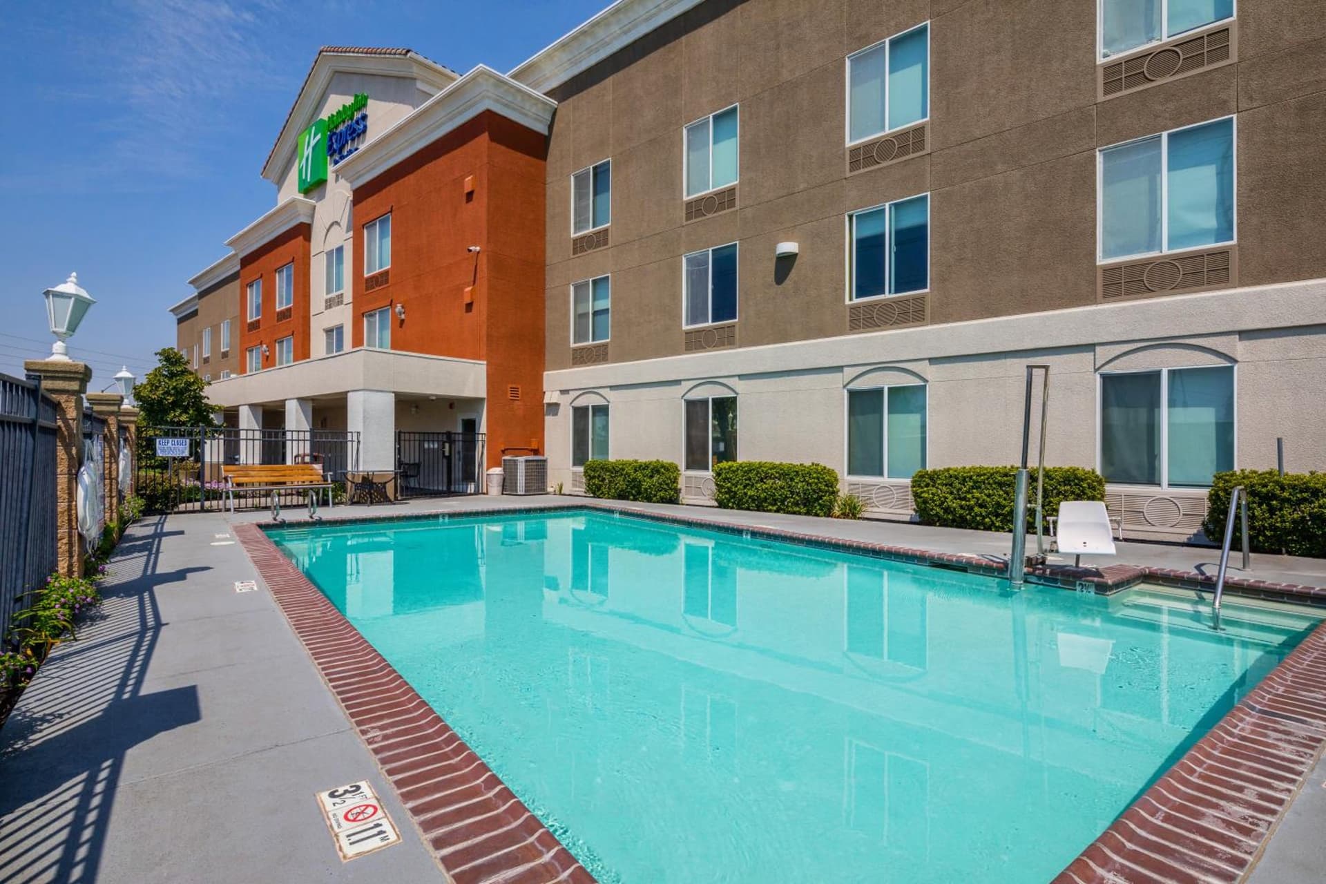 Holiday Inn Express Hotel & Suites Modesto-Salida by IHG gallery photo in Modesto, CA — image 36