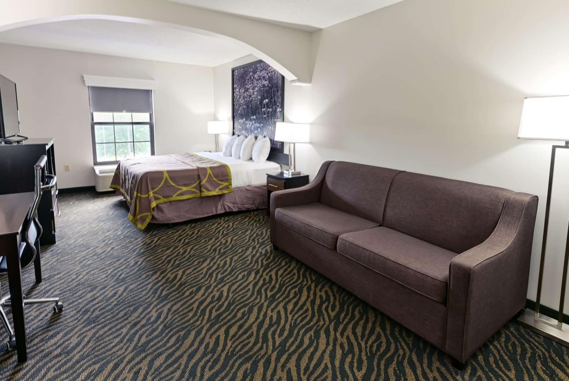 Super 8 by Wyndham High Point/Greensboro property views in High Point, NC — gallery photo 3