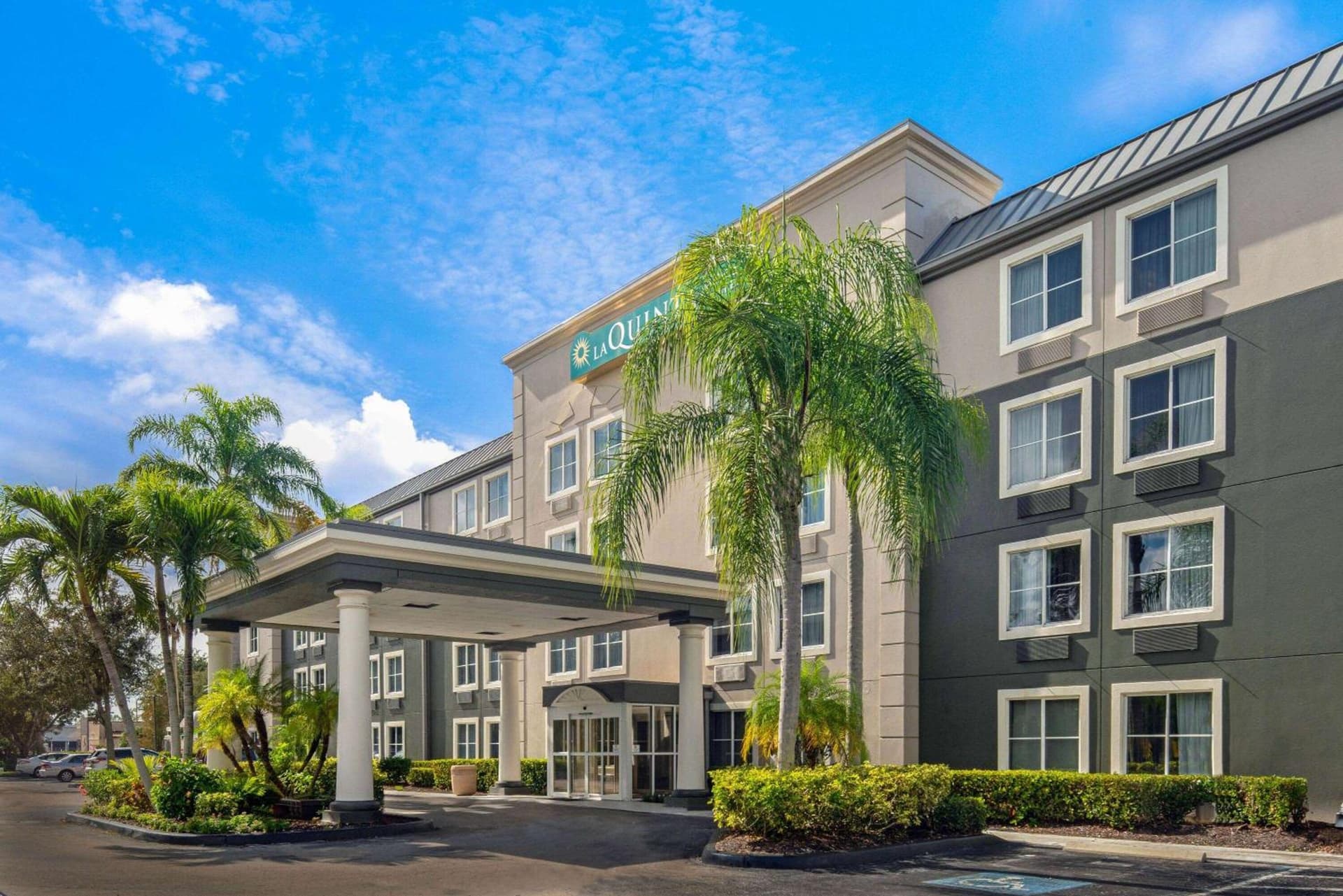 La Quinta by Wyndham Naples East (I-75) featured exterior or lobby in Naples, FL — similar hotel