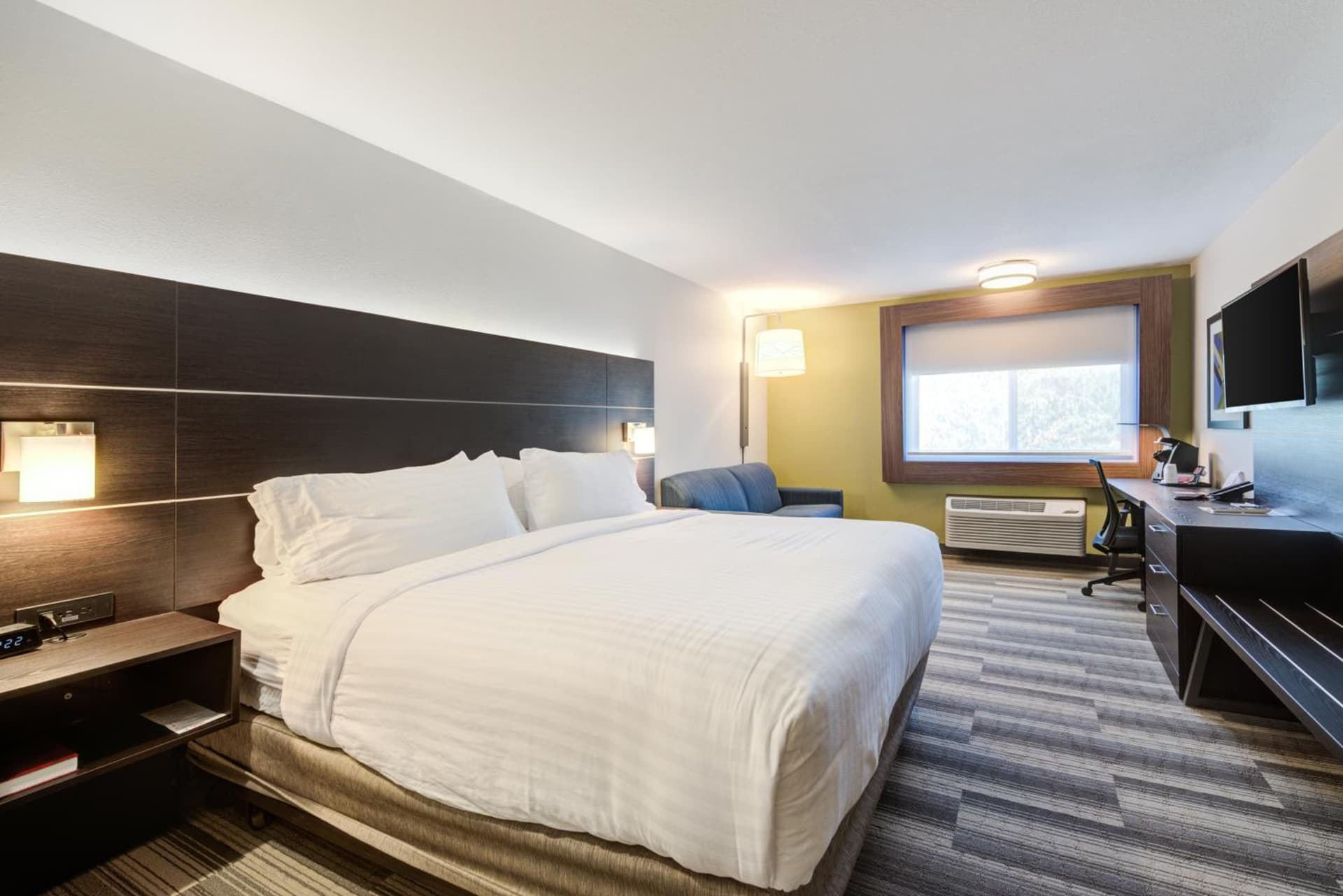 Holiday Inn Express Newberg - Wine Country by IHG gallery photo in Newberg, OR — image 53