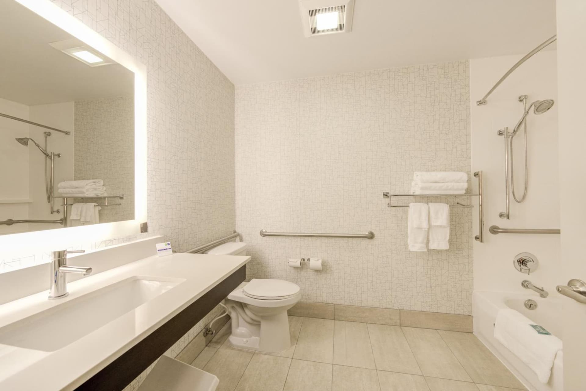 Holiday Inn Express Newberg - Wine Country by IHG gallery photo in Newberg, OR — image 31