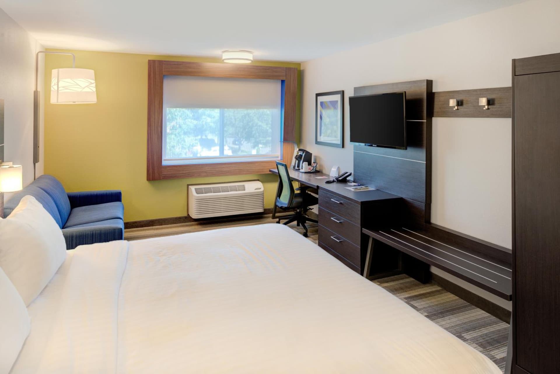 Holiday Inn Express Newberg - Wine Country by IHG gallery photo in Newberg, OR — image 18