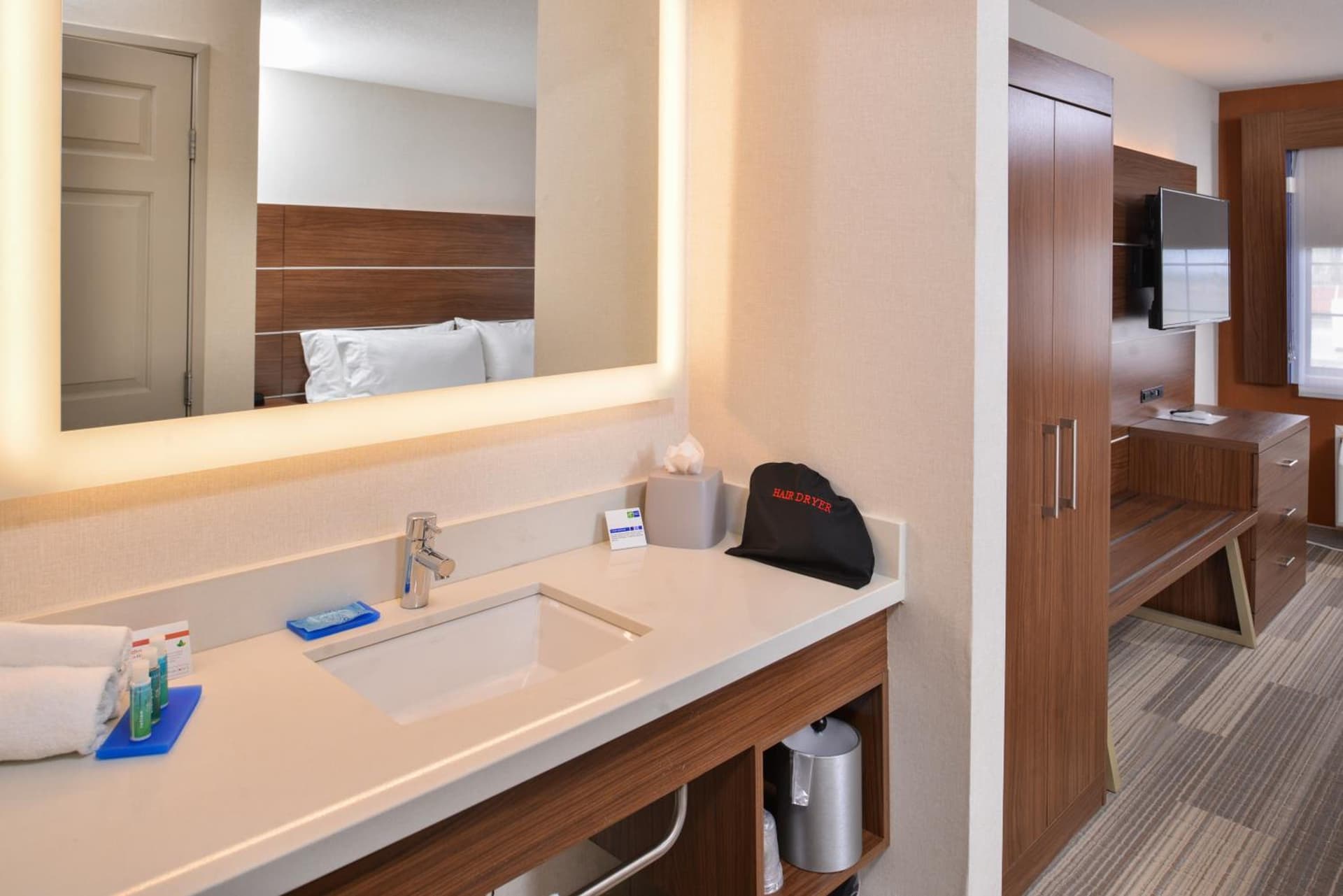 Holiday Inn Express Westley by IHG gallery photo in Westley, CA — image 8