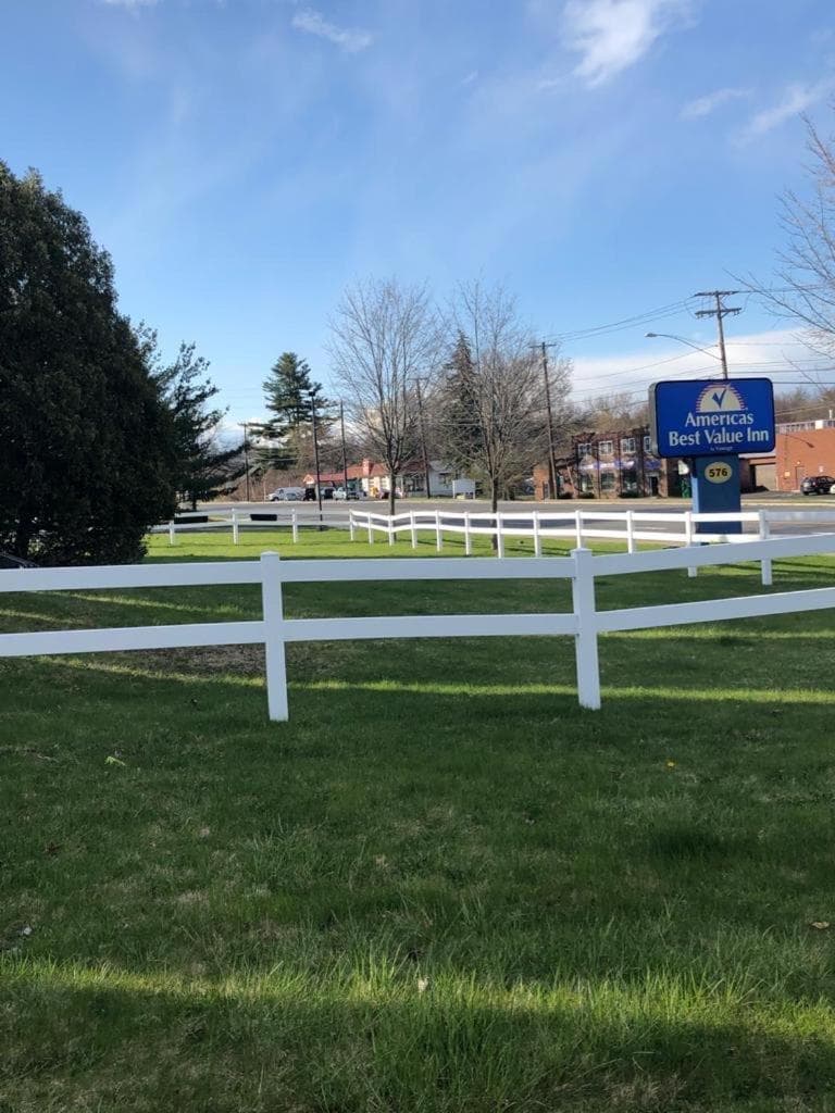 Americas Best Value Inn property views in East Greenbush — gallery photo 3
