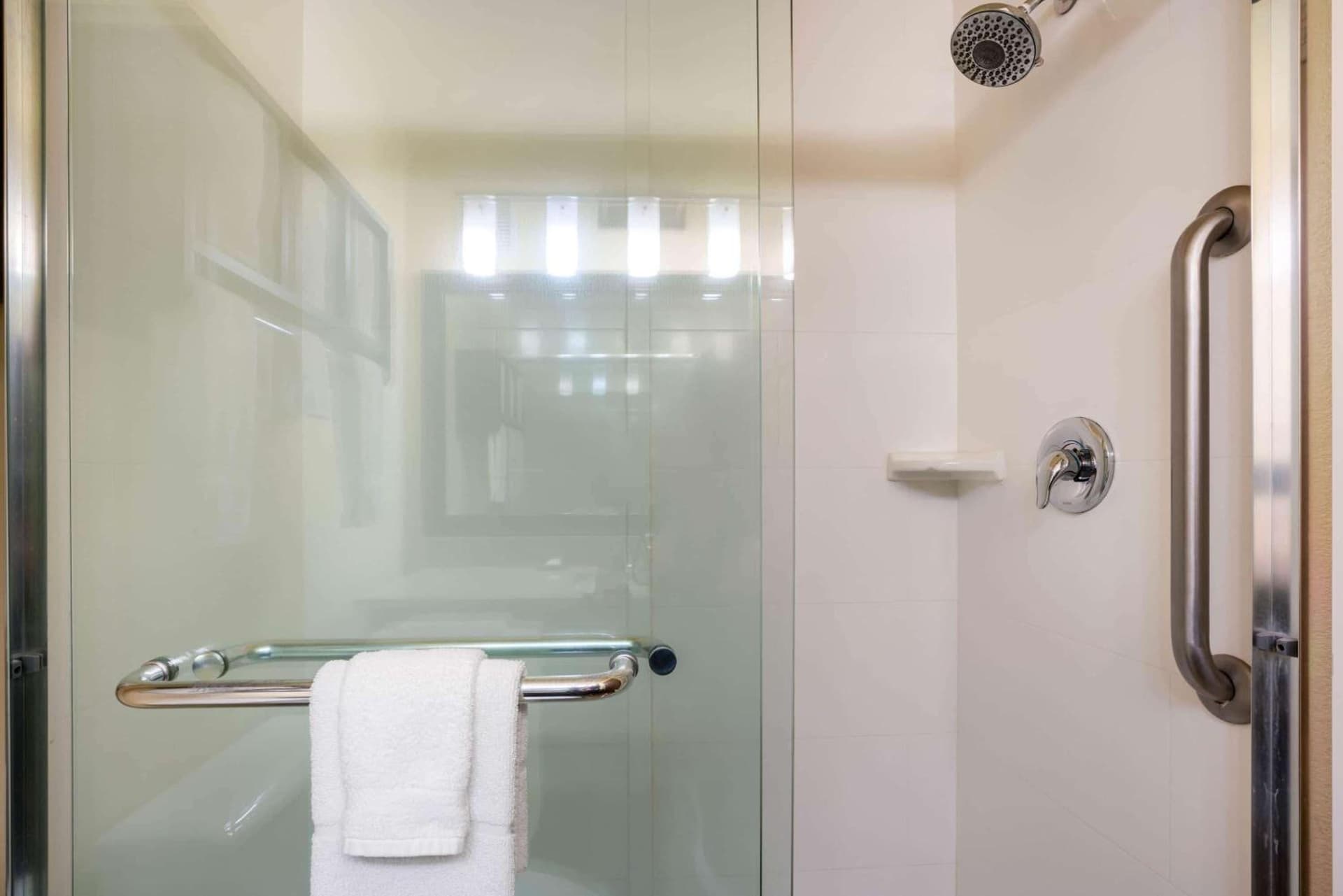 La Quinta by Wyndham Boise Airport interior in Boise, ID — gallery photo 2