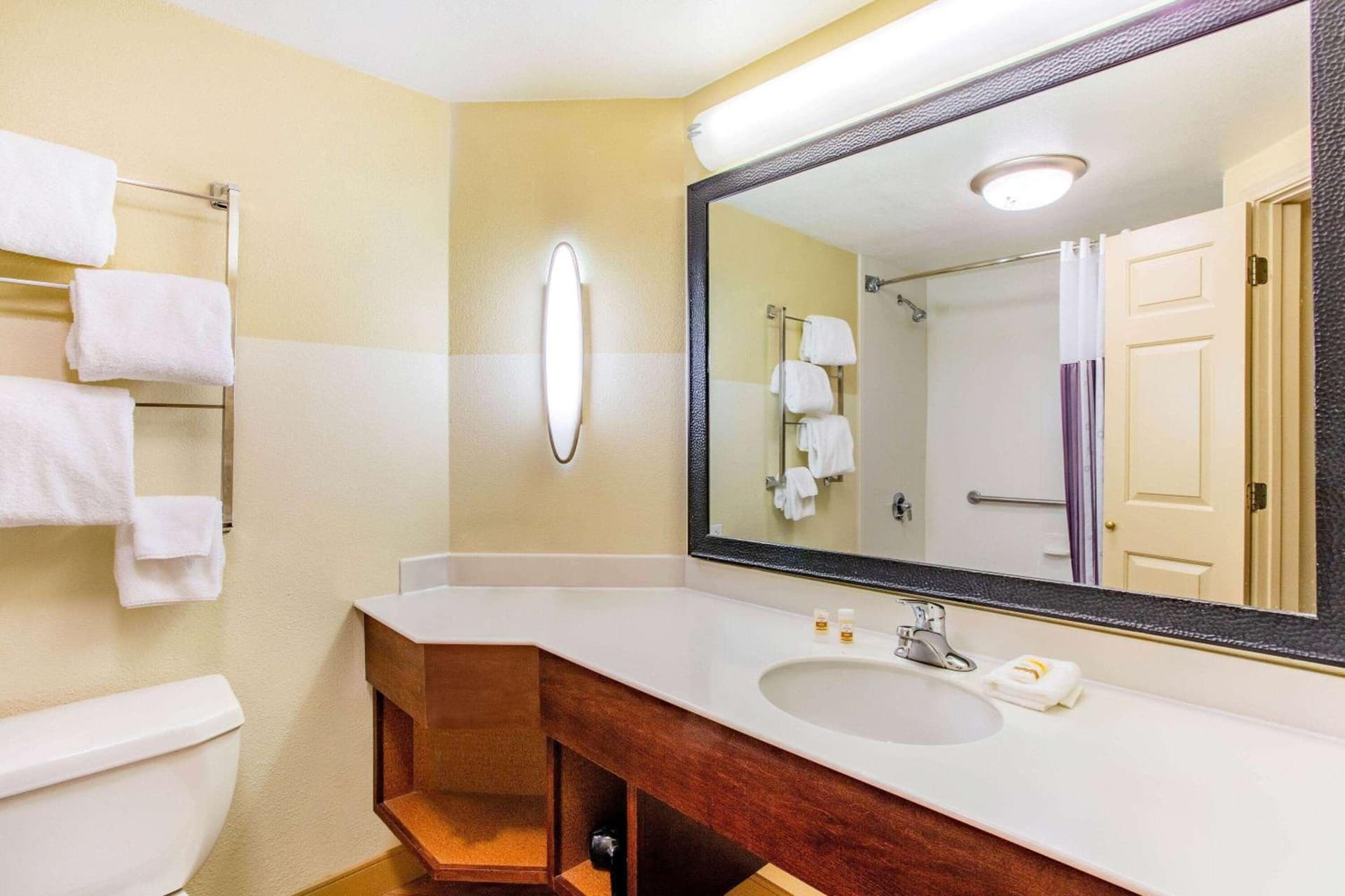 La Quinta by Wyndham Raleigh/Durham Southpoint gallery photo in Durham, NC — image 31