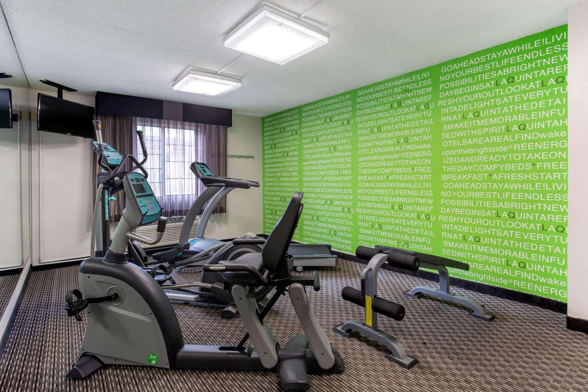 La Quinta Inn by Wyndham Champaign gallery photo in Champaign, IL — image 8
