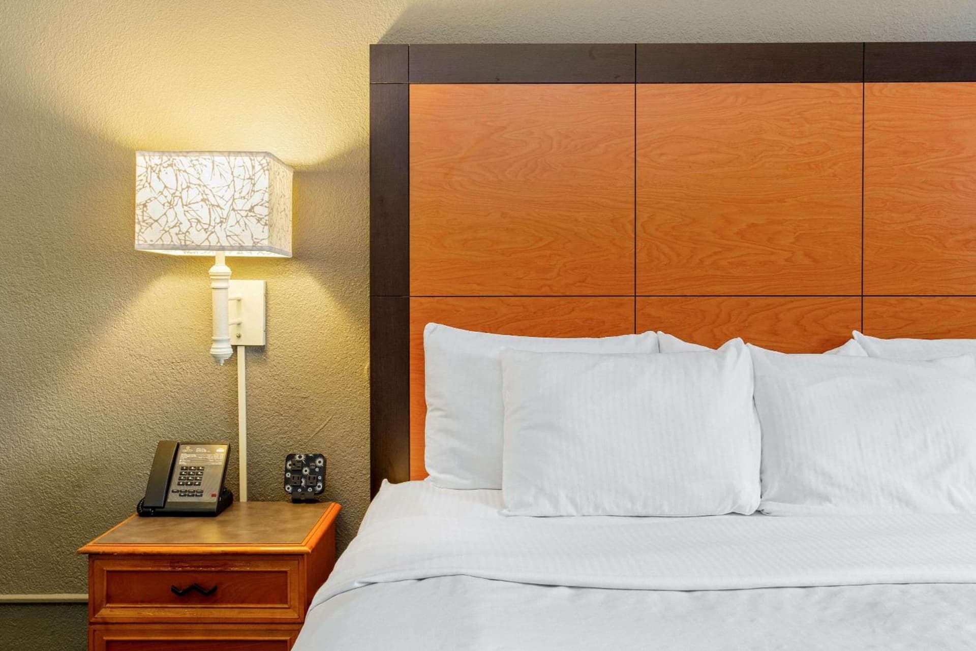La Quinta Inn by Wyndham Champaign gallery photo in Champaign, IL — image 17